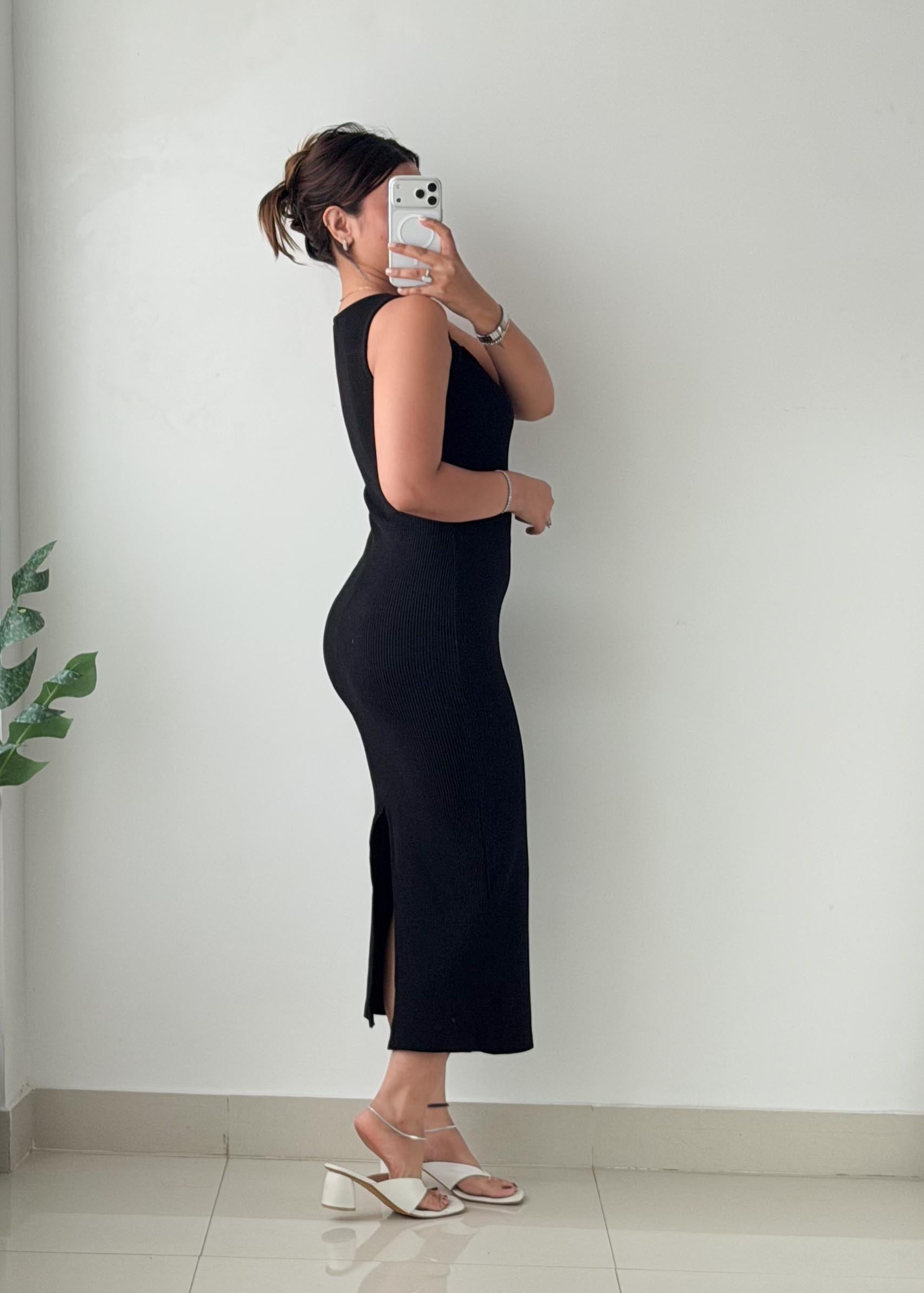 Size XS-M Black Ribbed Bodycon Midi Dress