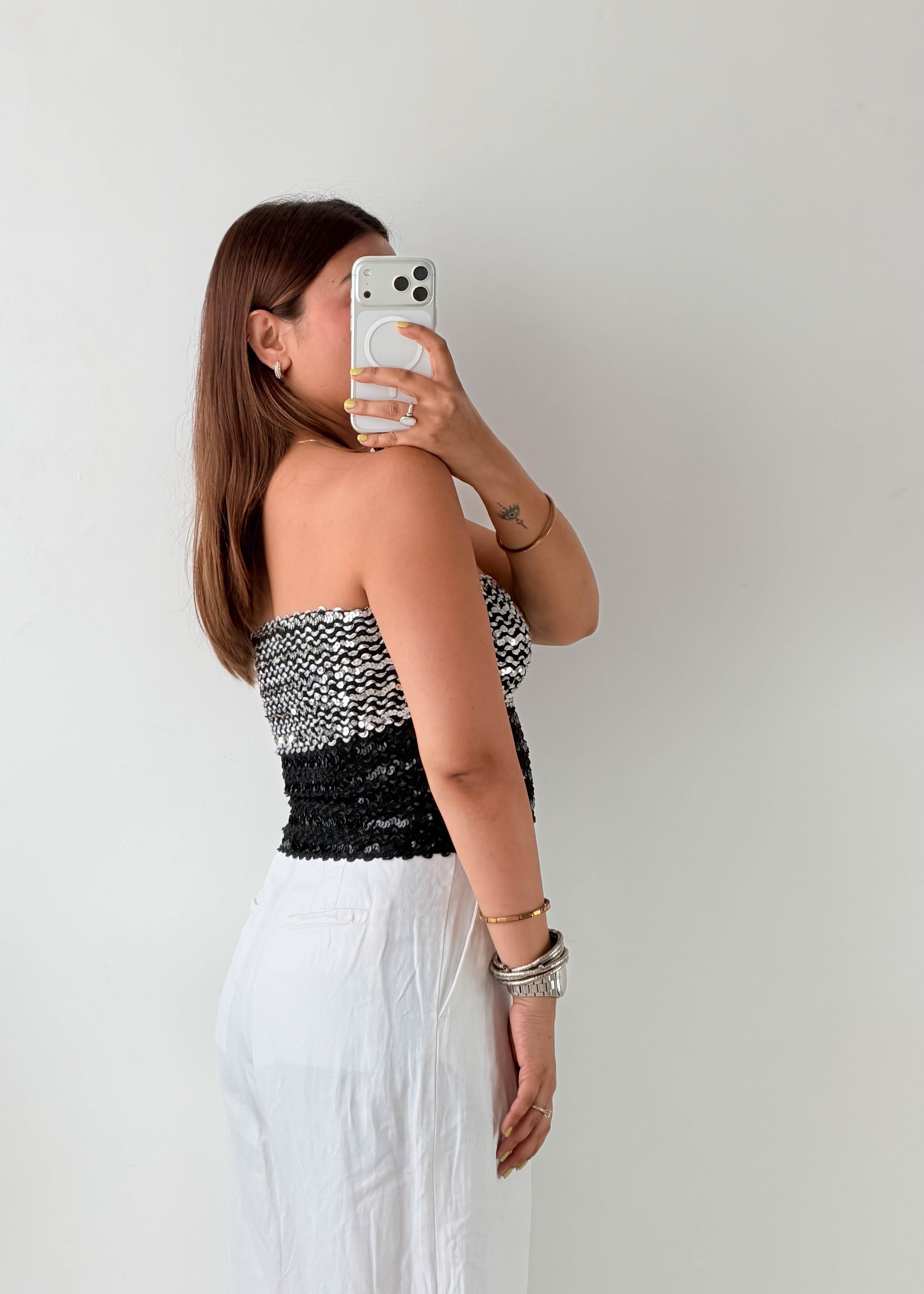 Size XS-M Black & White Smocked Tube Top