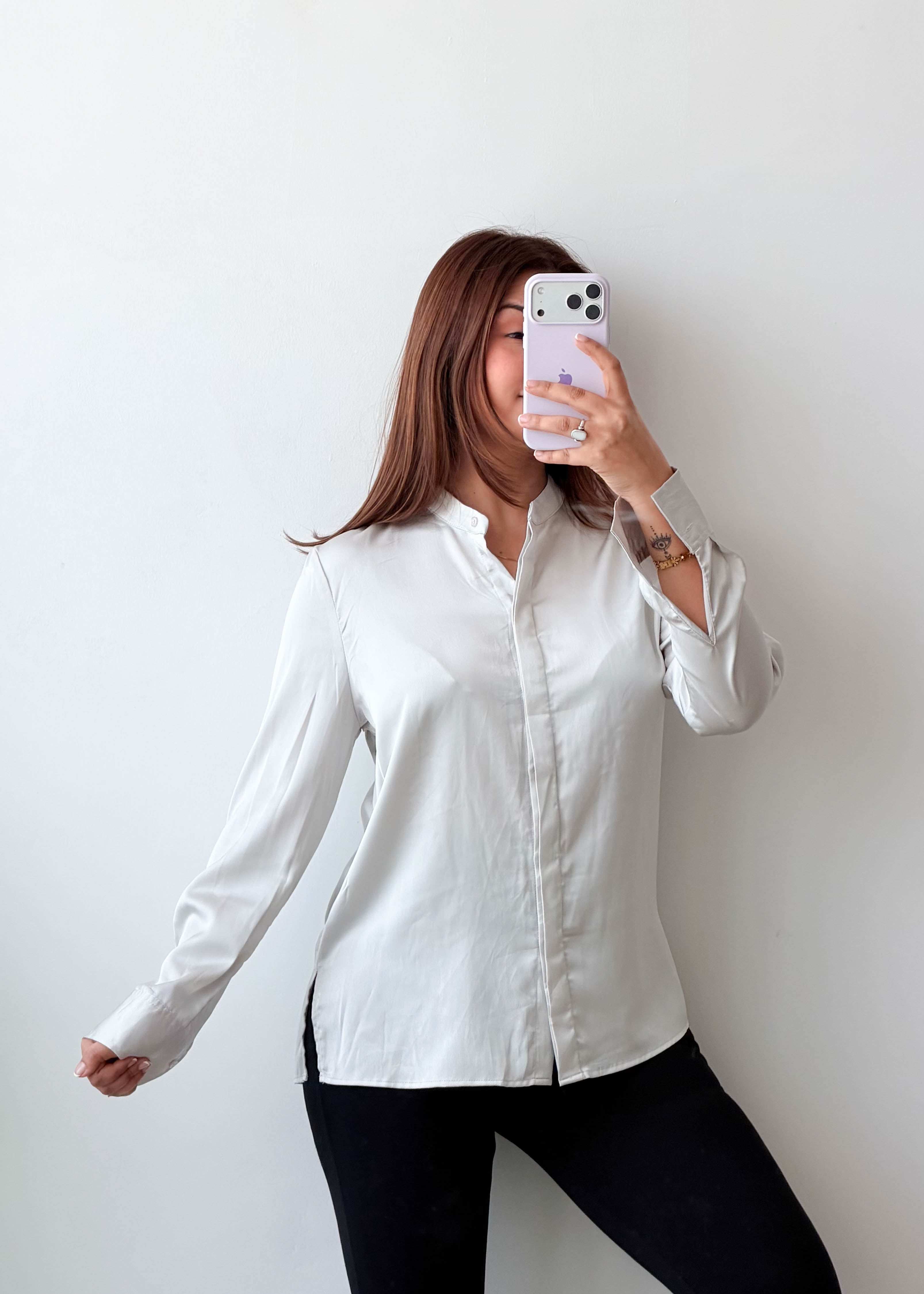 Size S-M White Classic Shirt Top