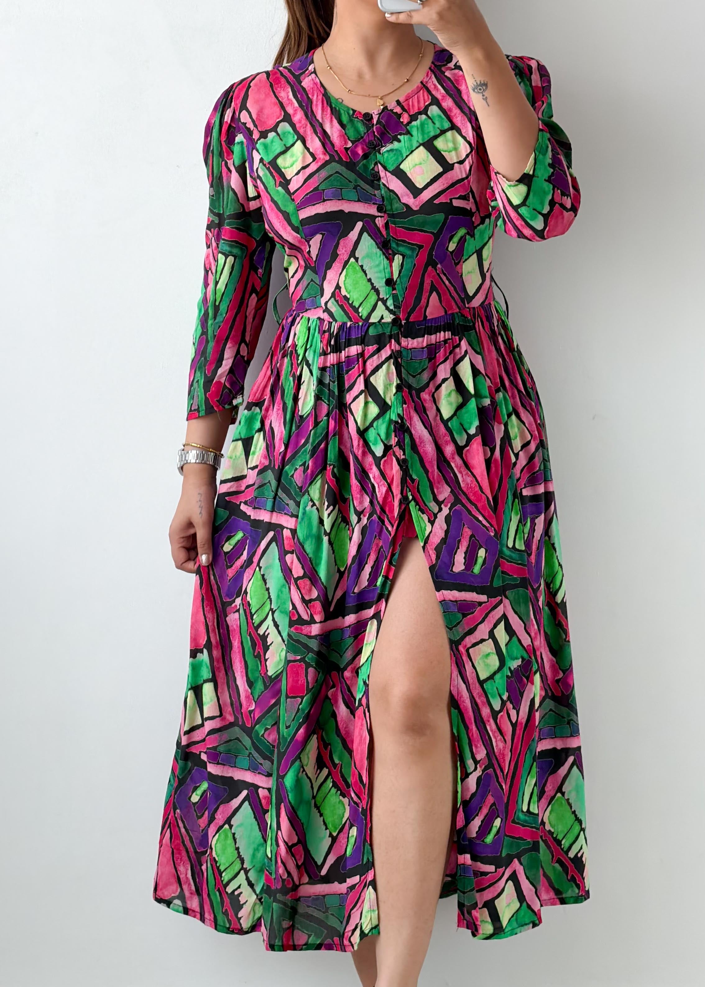 Size S-M Multicolor Abstract Print Midi Dress