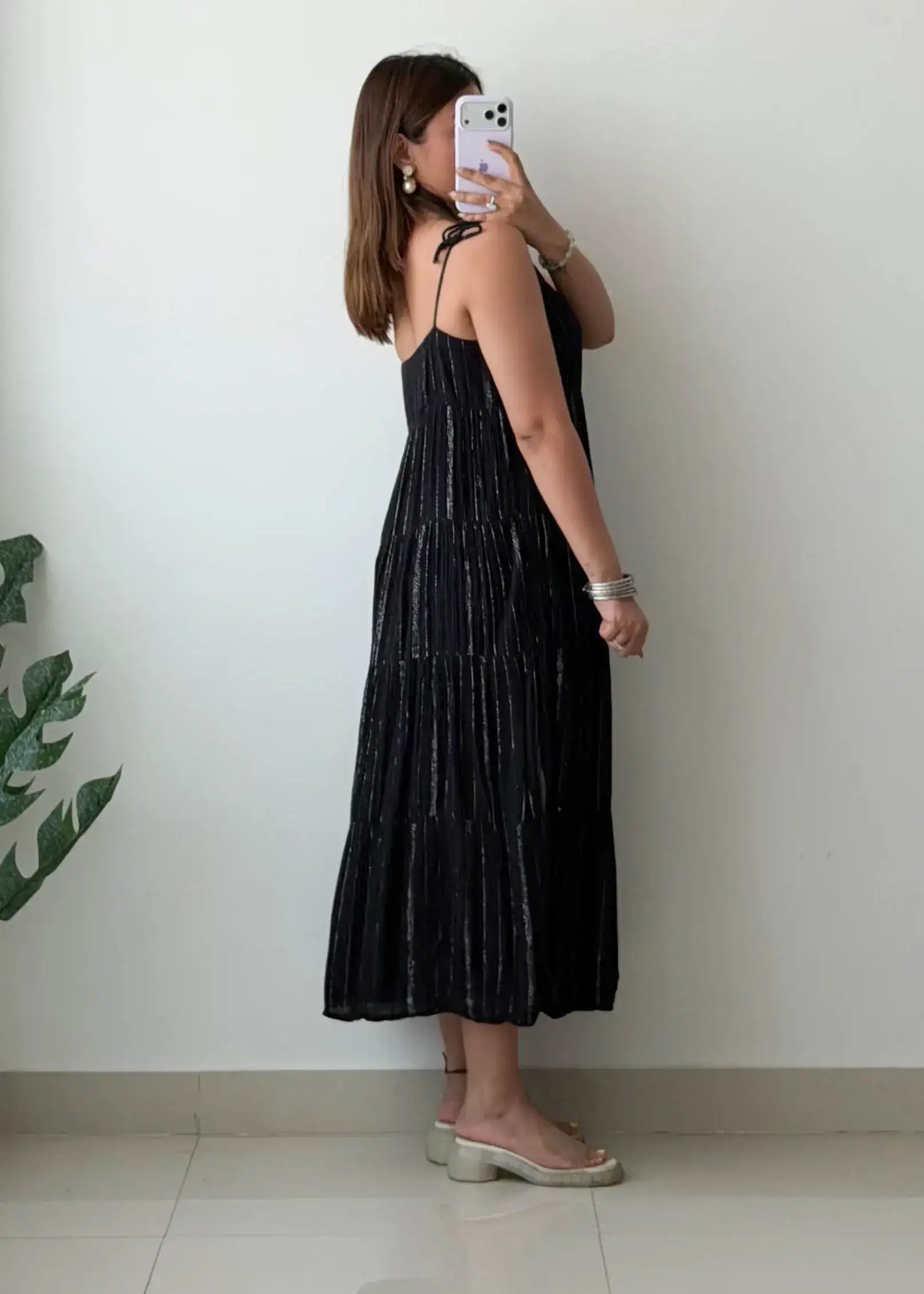 Size S-M, Black Pleated Midi Dress