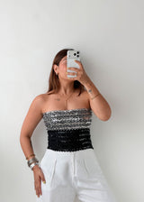 Size XS-M Black & White Smocked Tube Top
