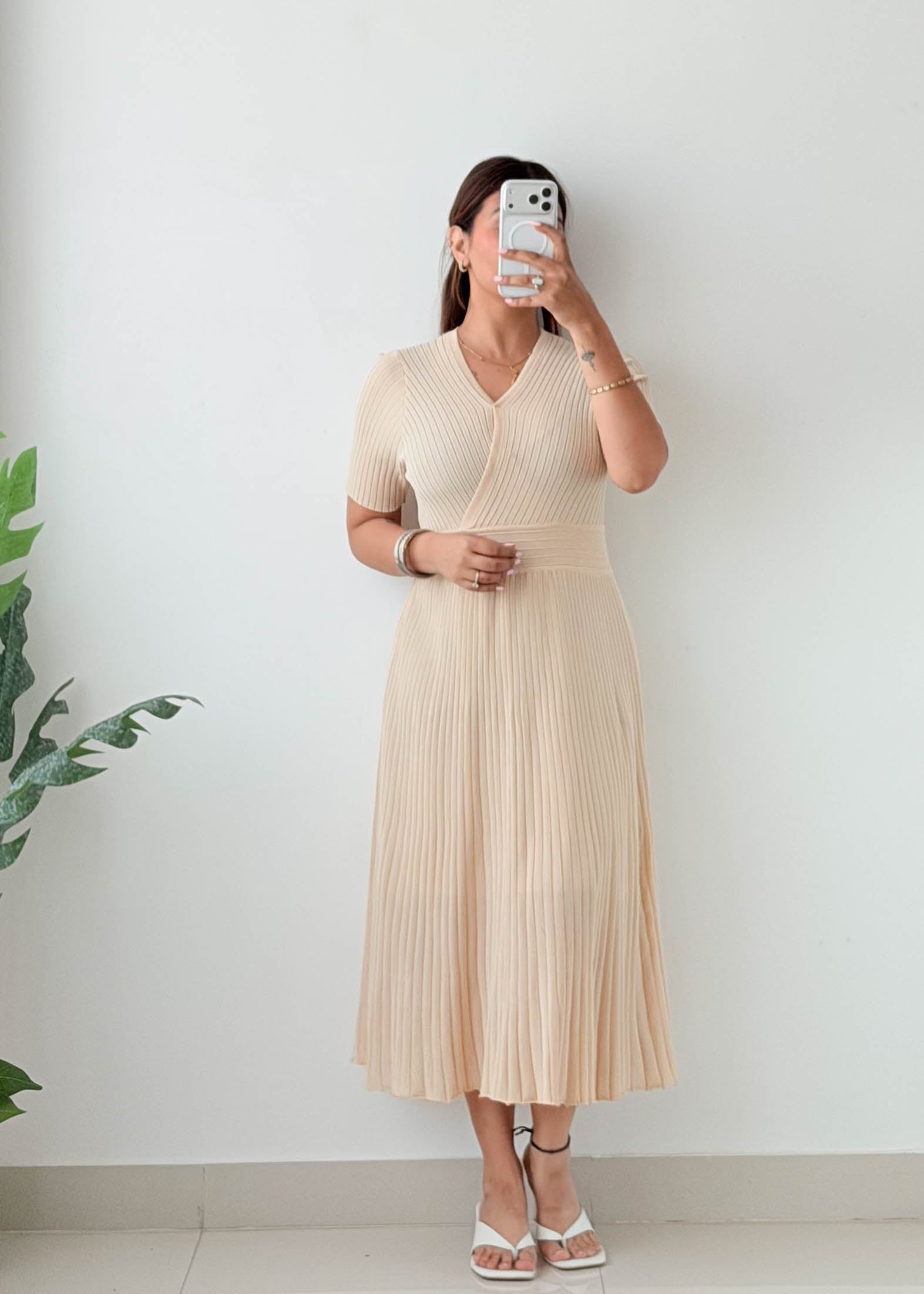 Size S-M Beige Ribbed Pleated Midi Dress