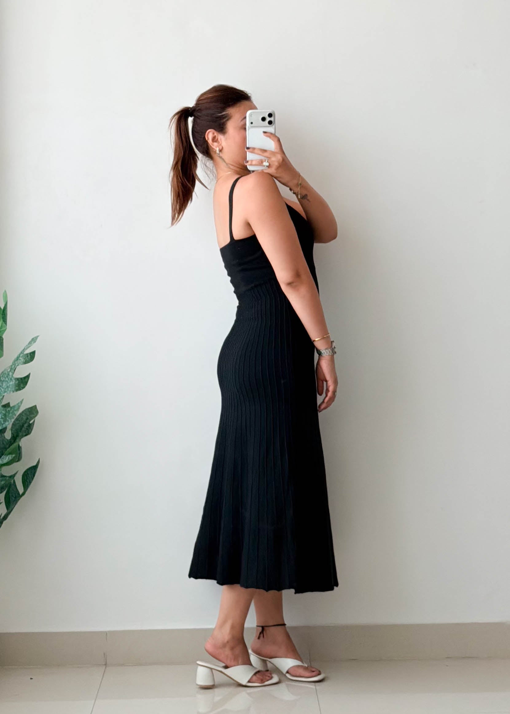 Size XS-S Black Ribbed Flare Midi Dress
