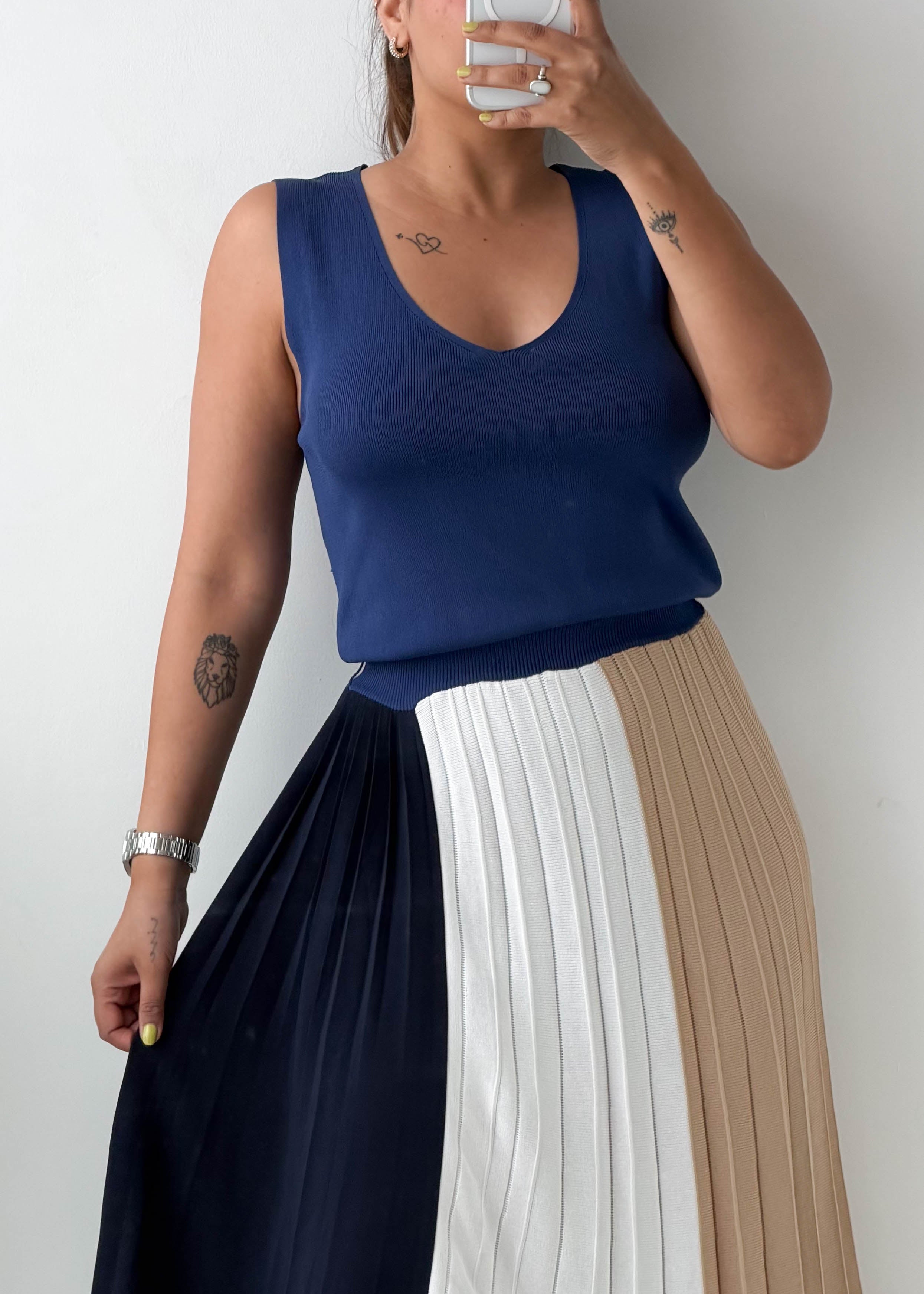 S-M Navy Color Block Pleated Maxi Dress