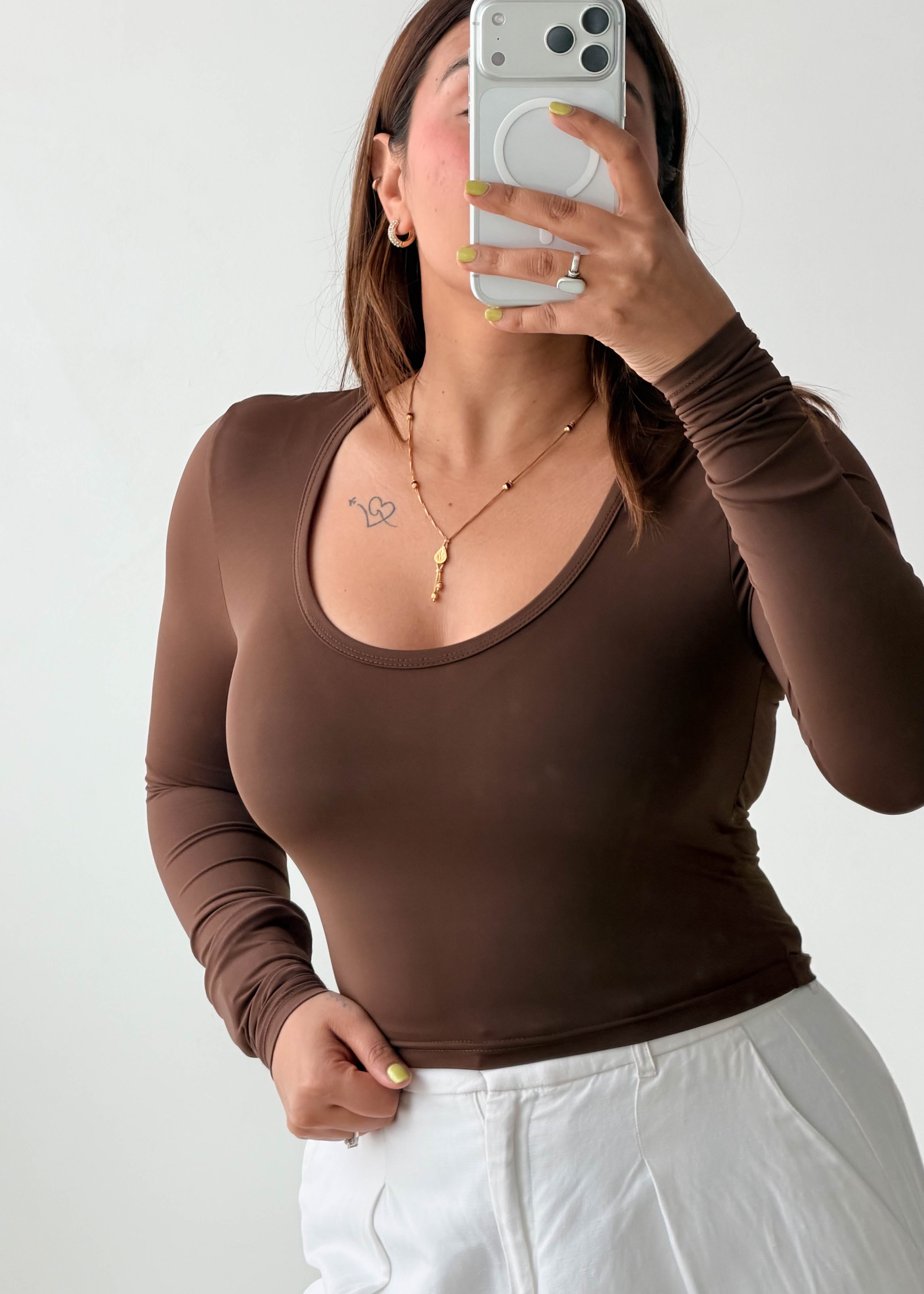 Size S-M Chocolate Brown Scoop Neck Top