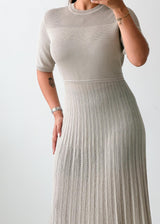 Size L-XL Ivory Ribbed Pleated Midi Dress
