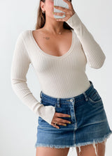 Size S-M White Ribbed Long Sleeve Top