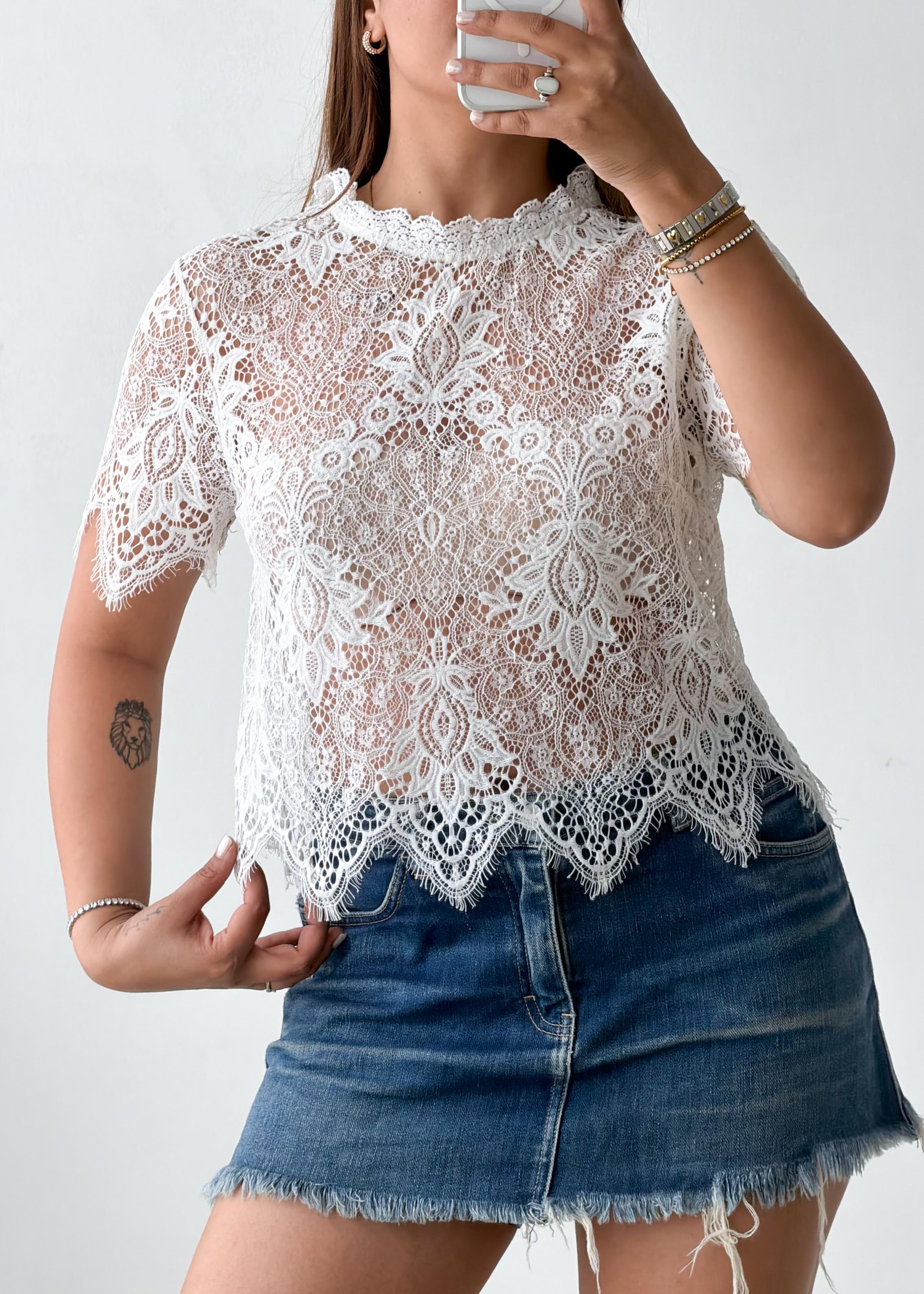 Size S-M White Floral Lace Top