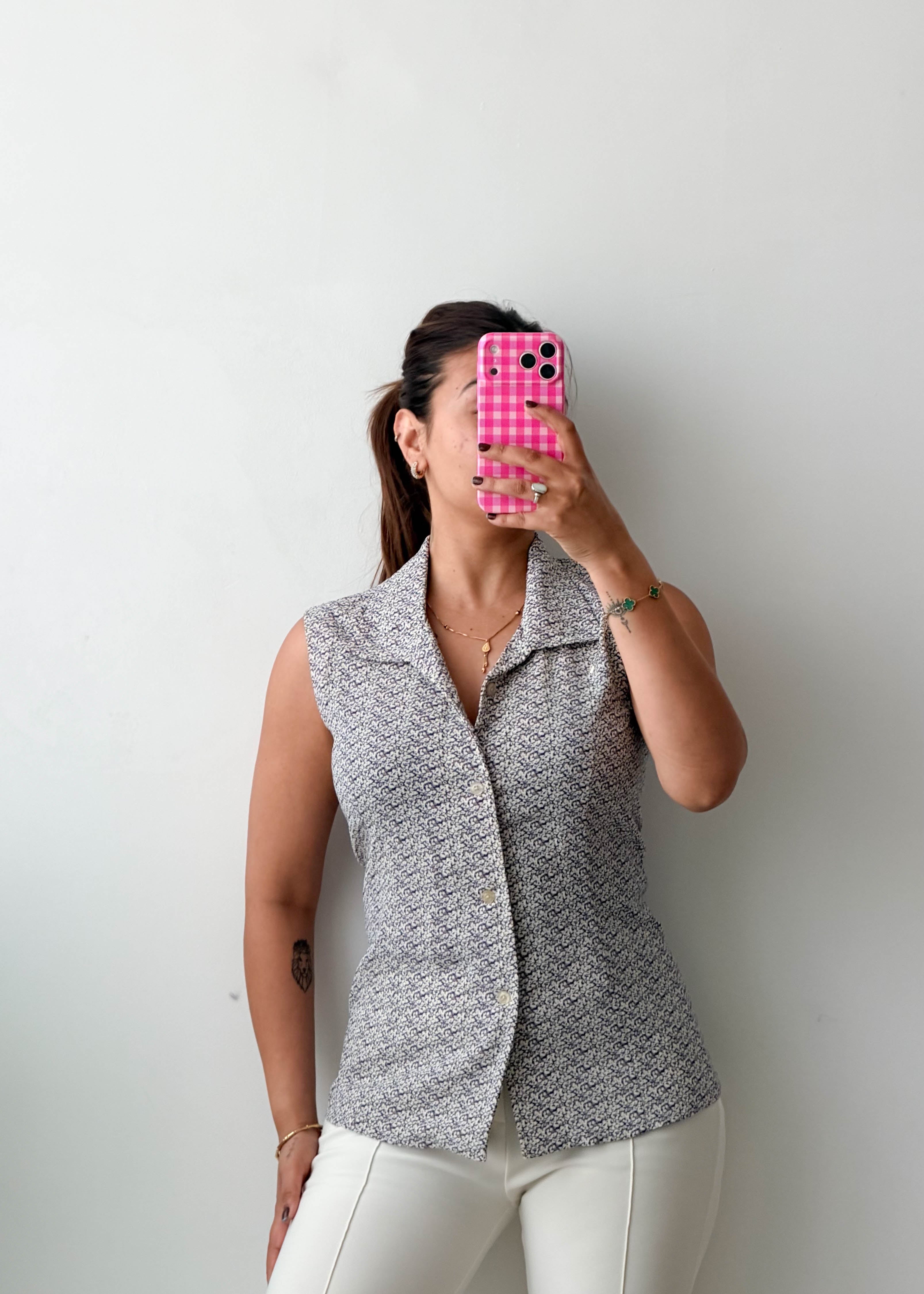 Size XS-S Grey Textured Sleeveless Shirt