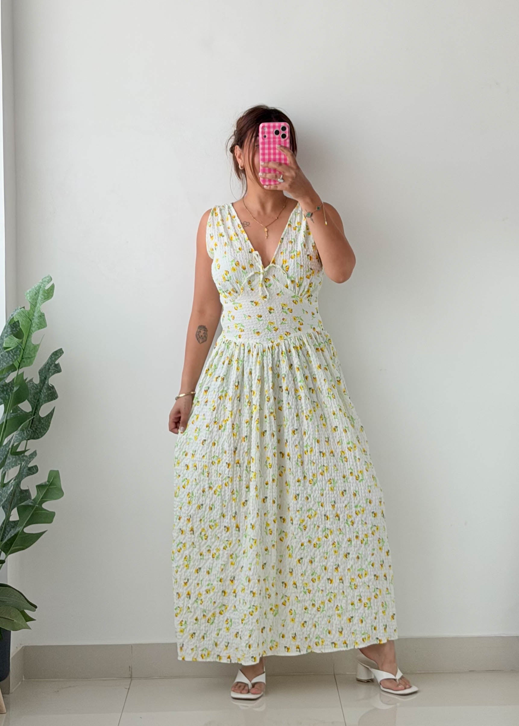 Size M-L White Floral Maxi Dress