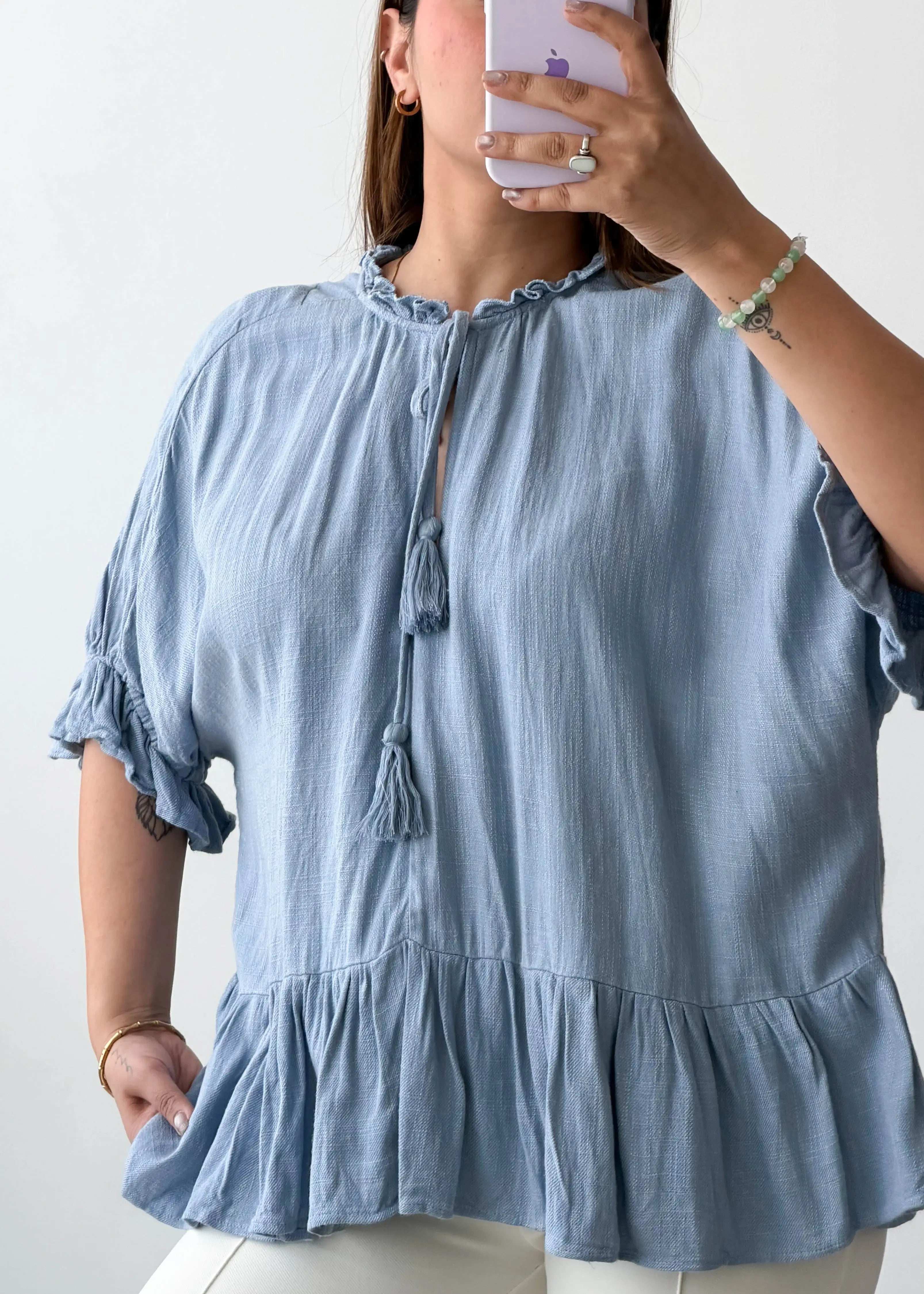 Size M-L Blue Frill Hem Top