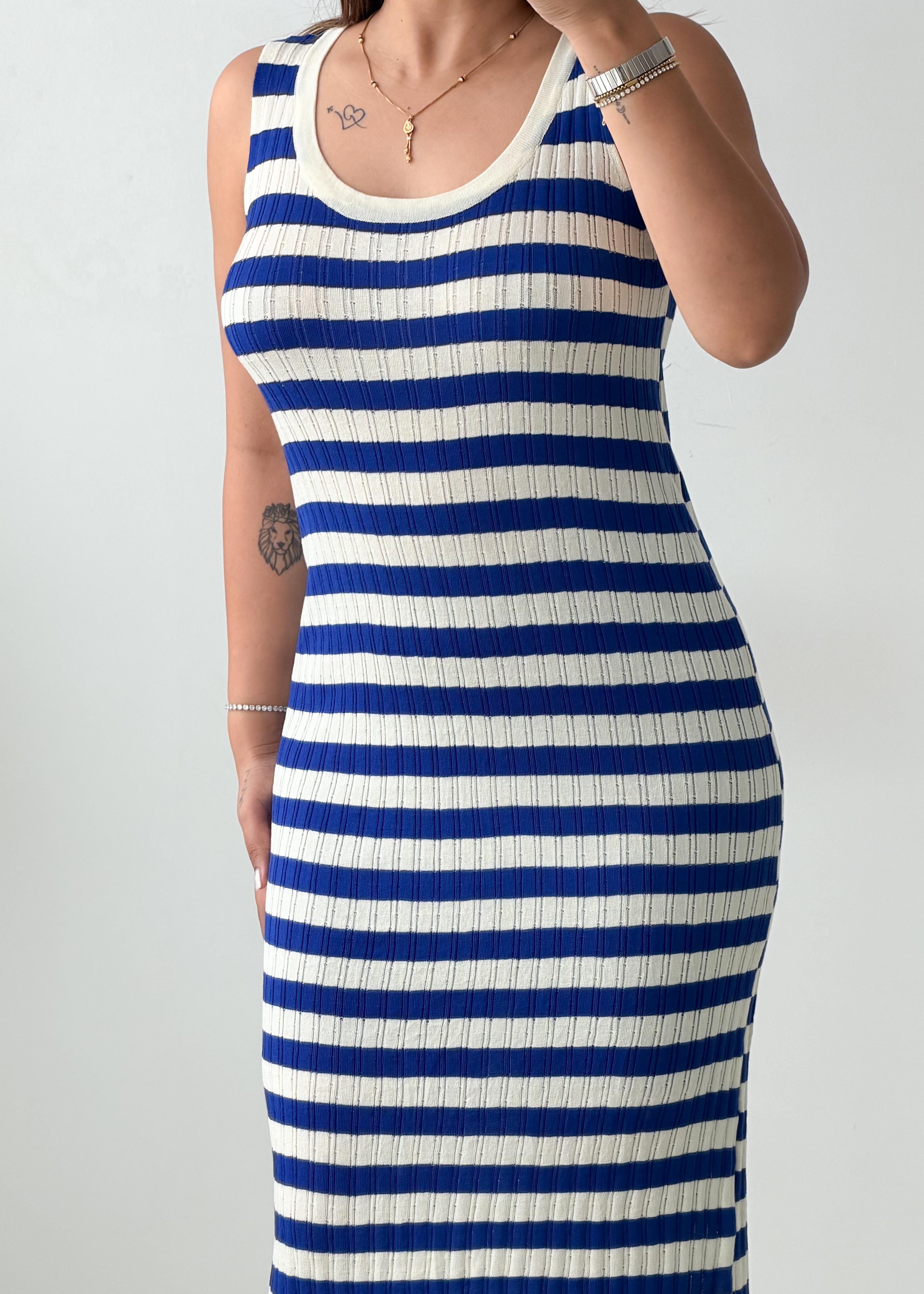 Size M-L Blue & White Striped Ribbed Midi Dress