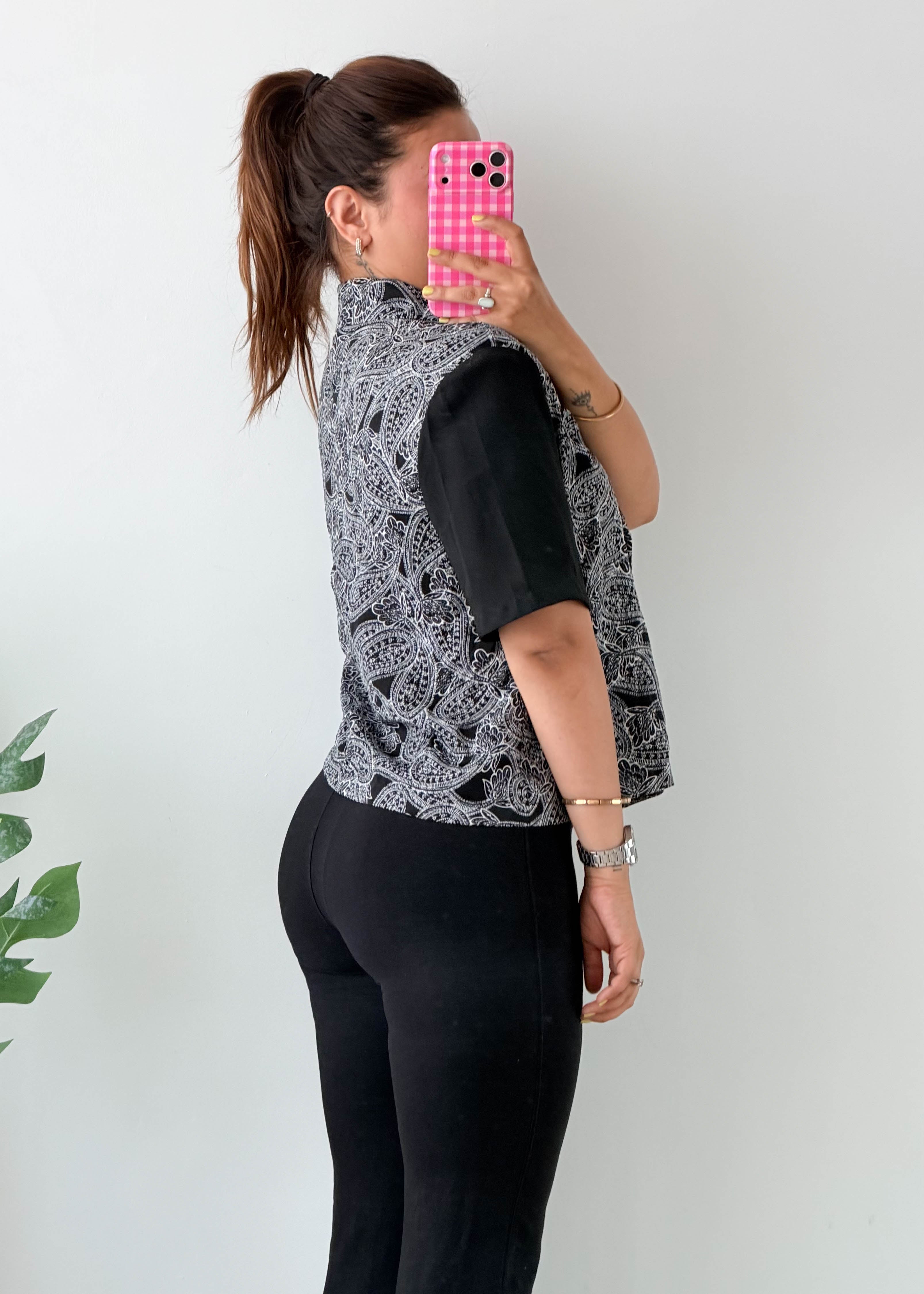 Size M-L Black Paisley Panel Shirt