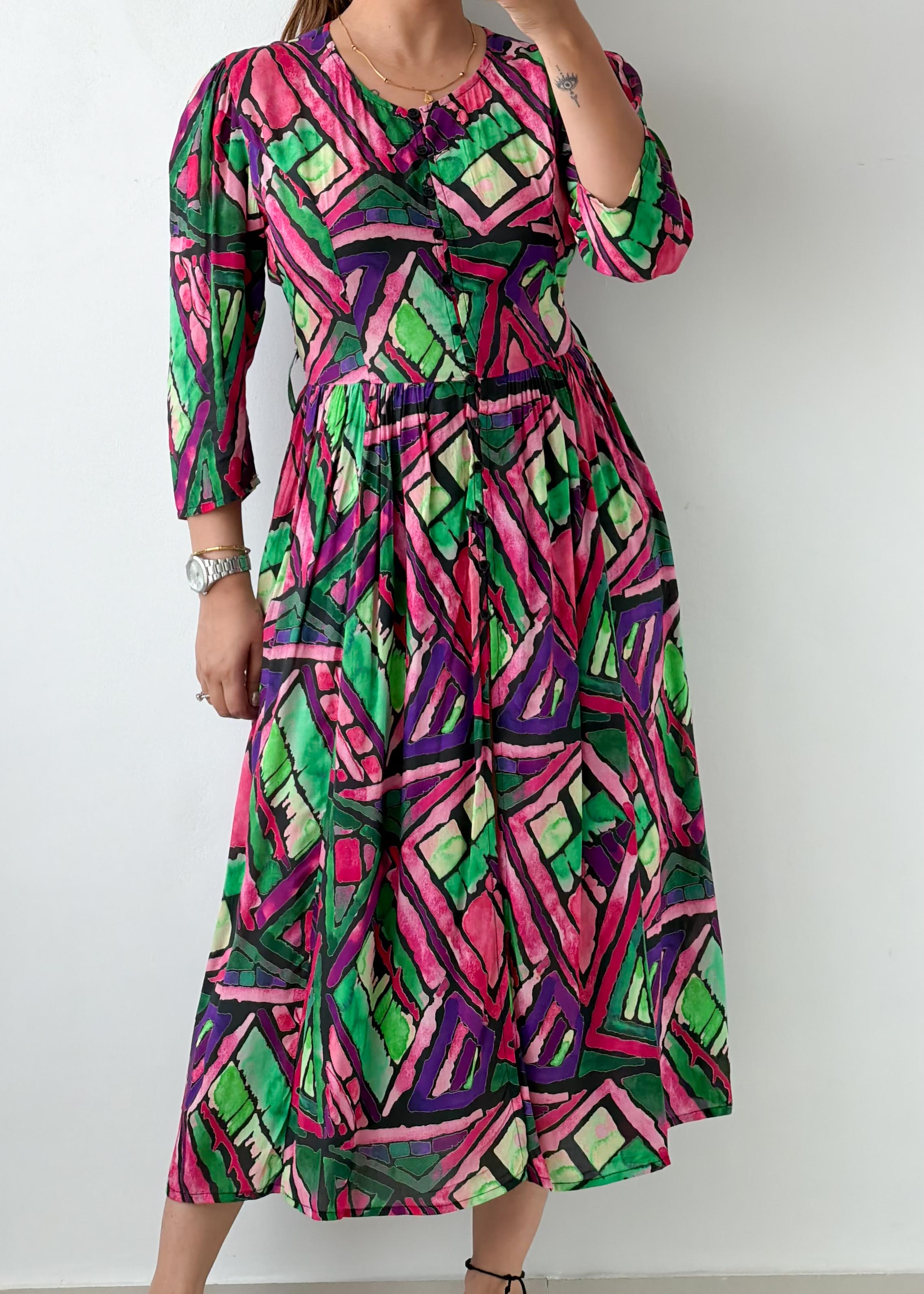 Size S-M Multicolor Abstract Print Midi Dress