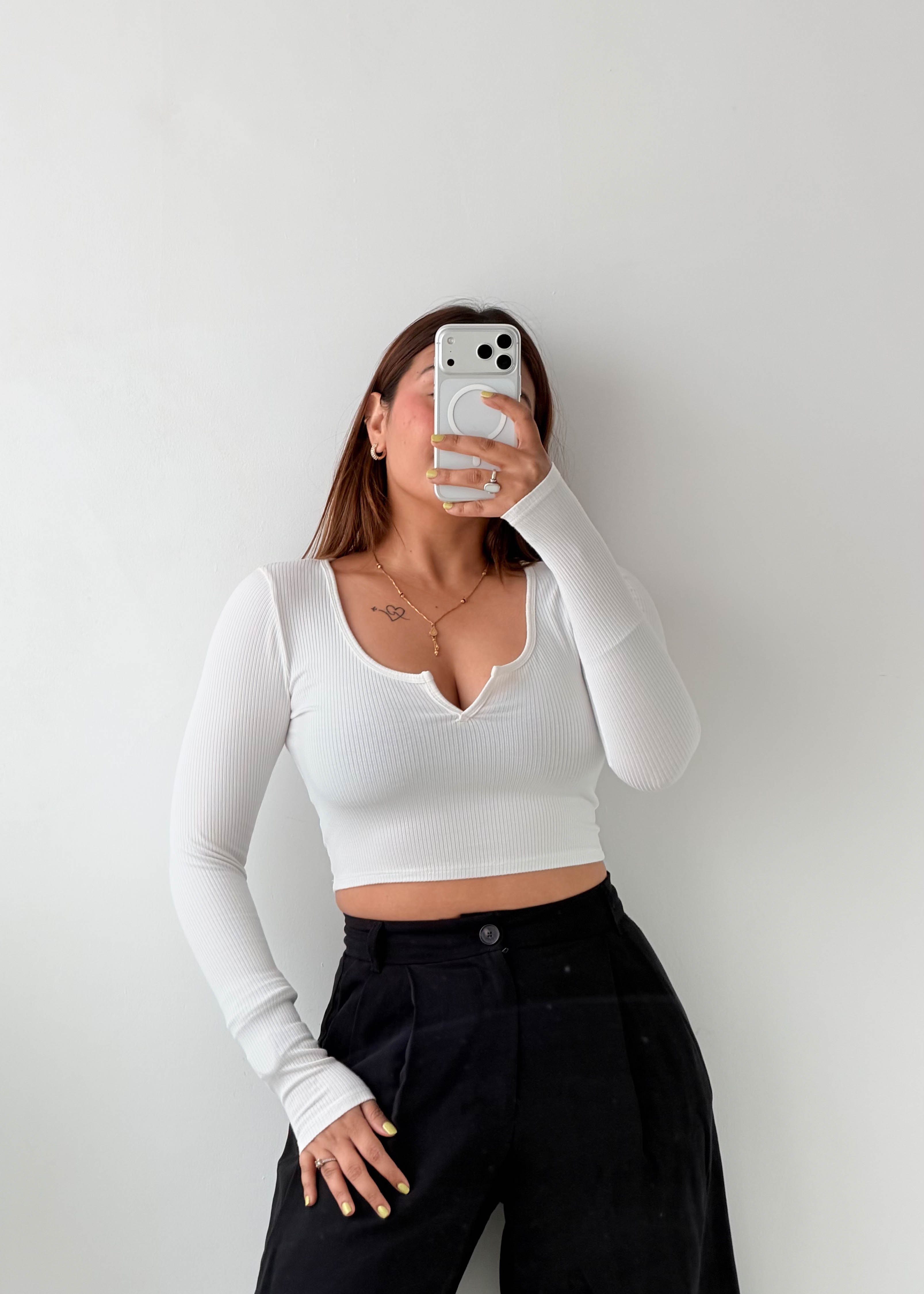 Size XS-S White Notch Neck Crop Top