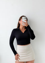 Size S-M Black V-Neck Crop Top