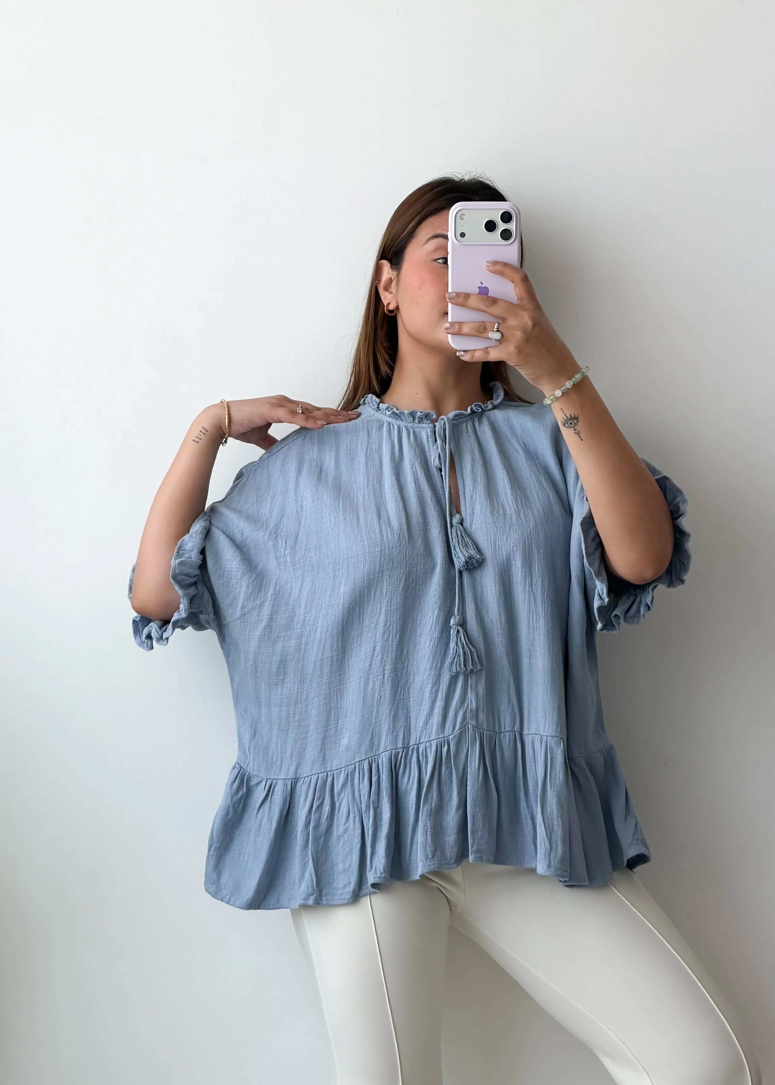 Size M-L Blue Frill Hem Top