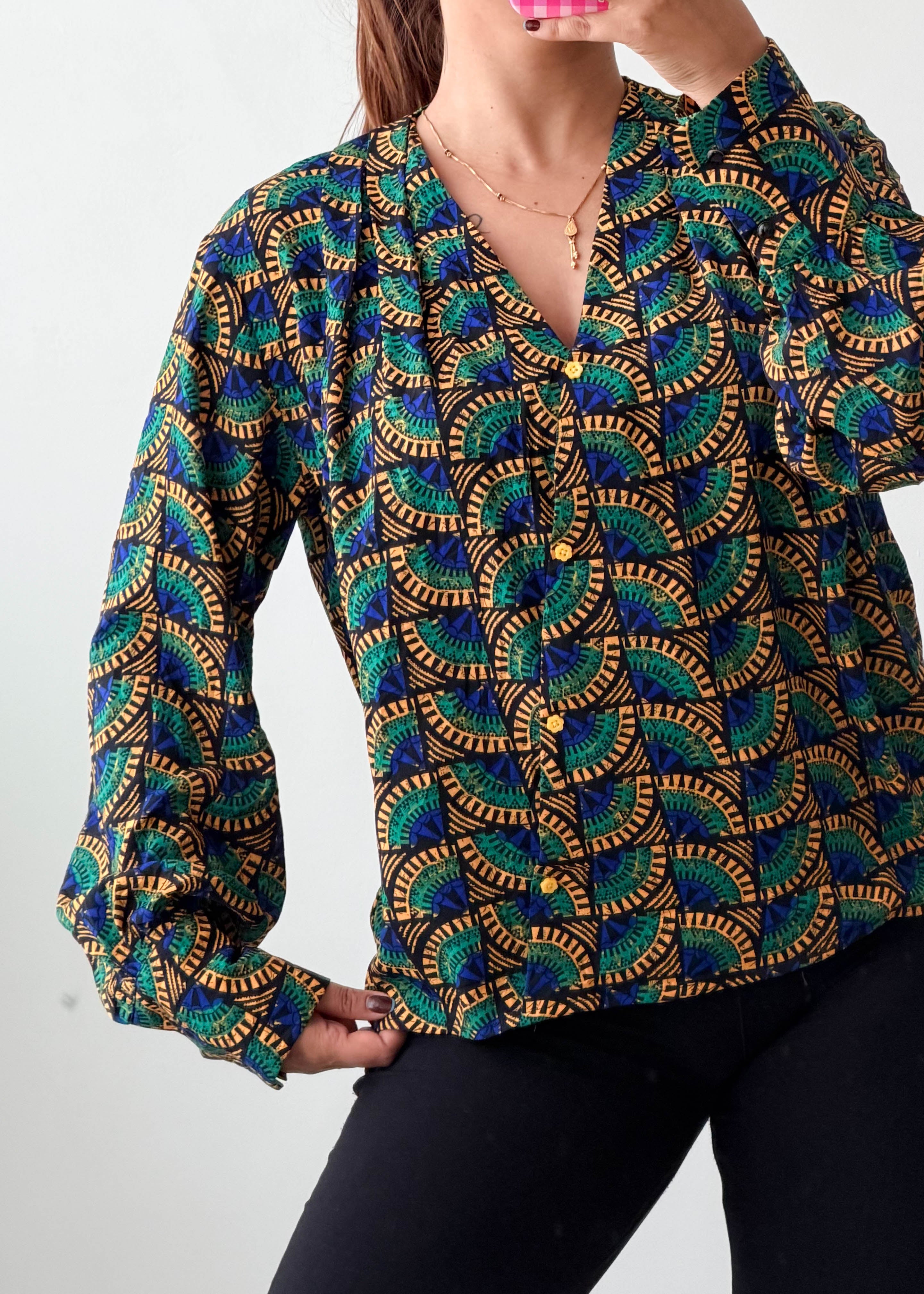 Size M-L Green Geometric Print Blouse