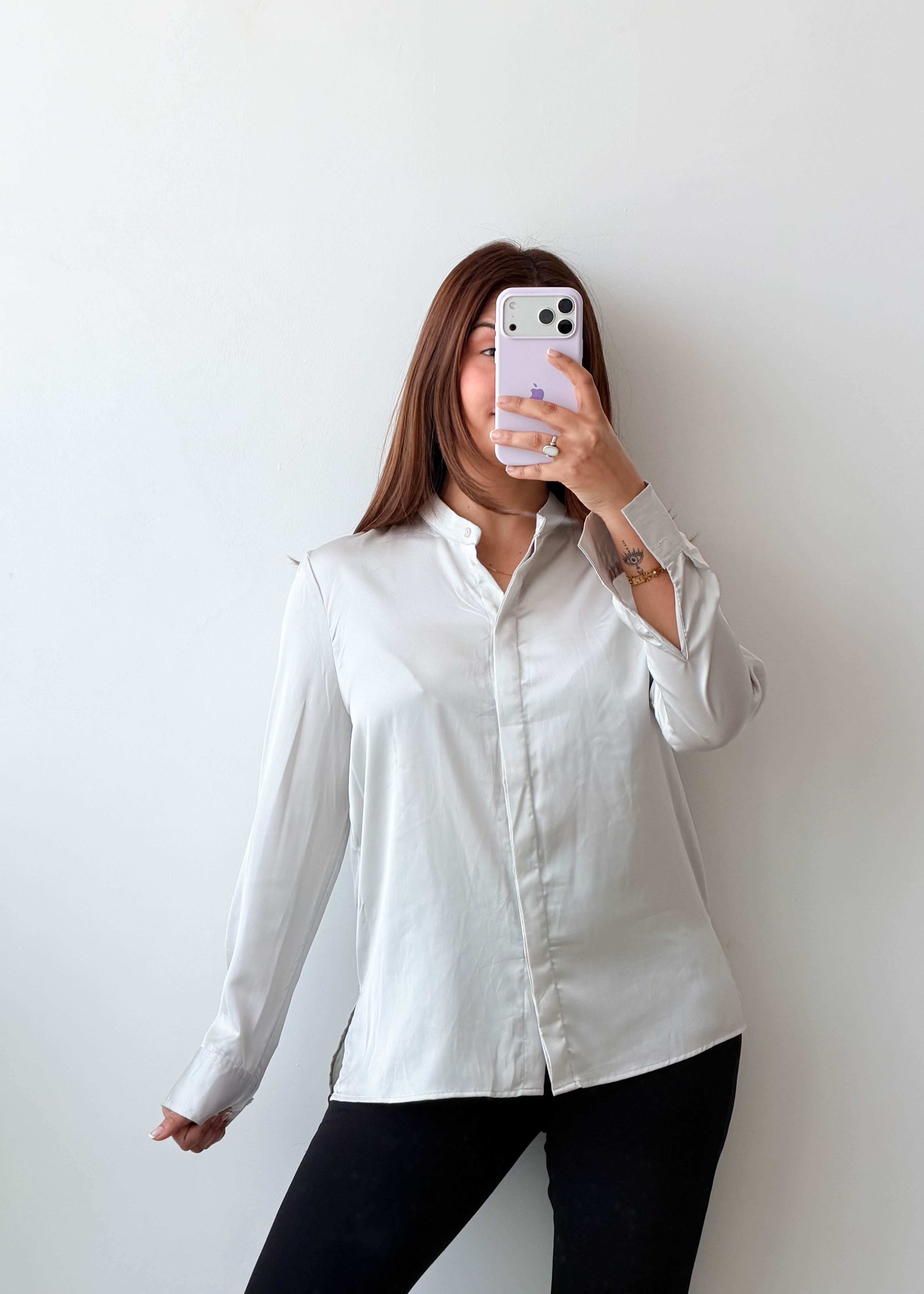 Size S-M White Classic Shirt Top
