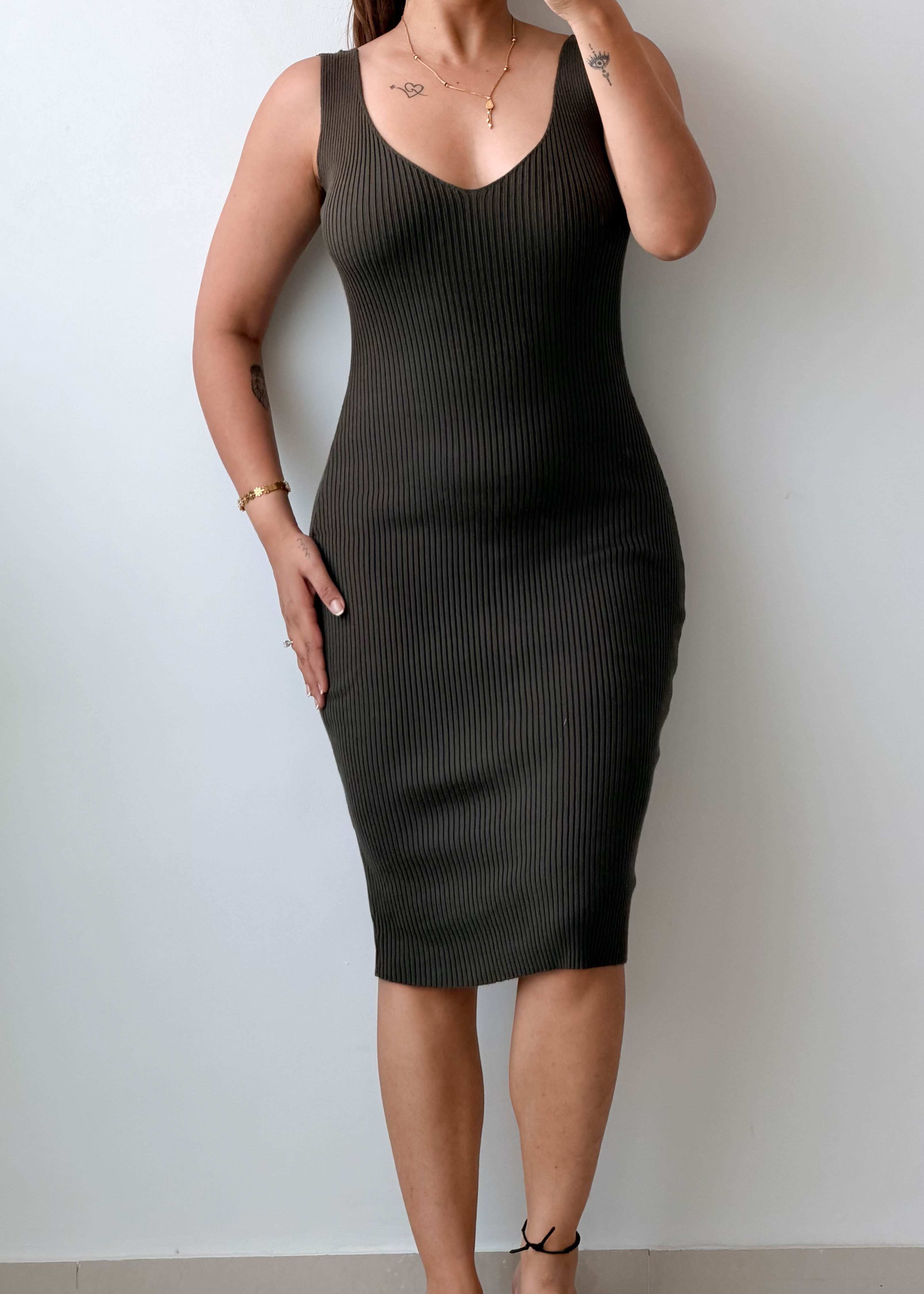 Size S-M Brown Ribbed Midi Dress
