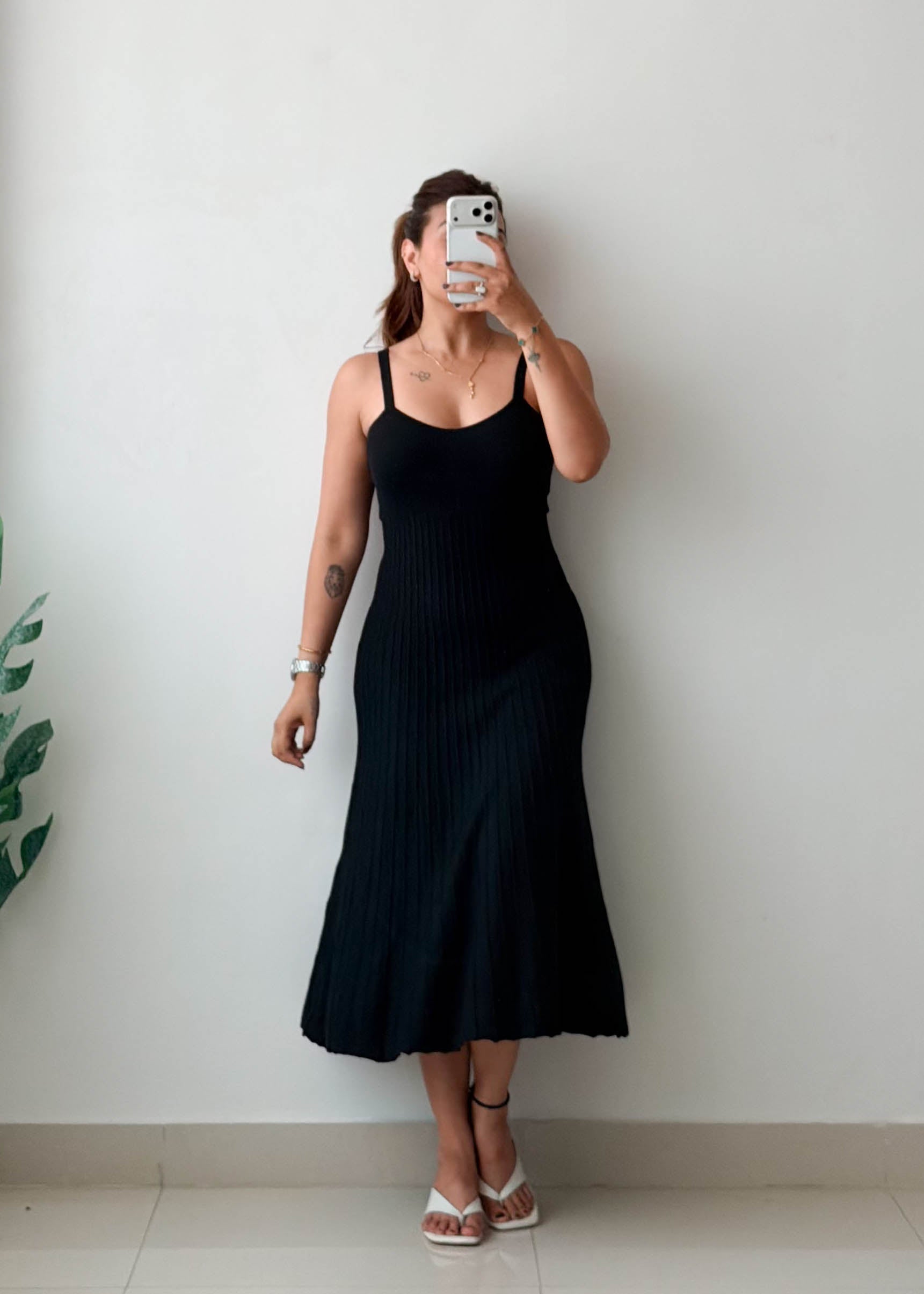 Size XS-S Black Ribbed Flare Midi Dress
