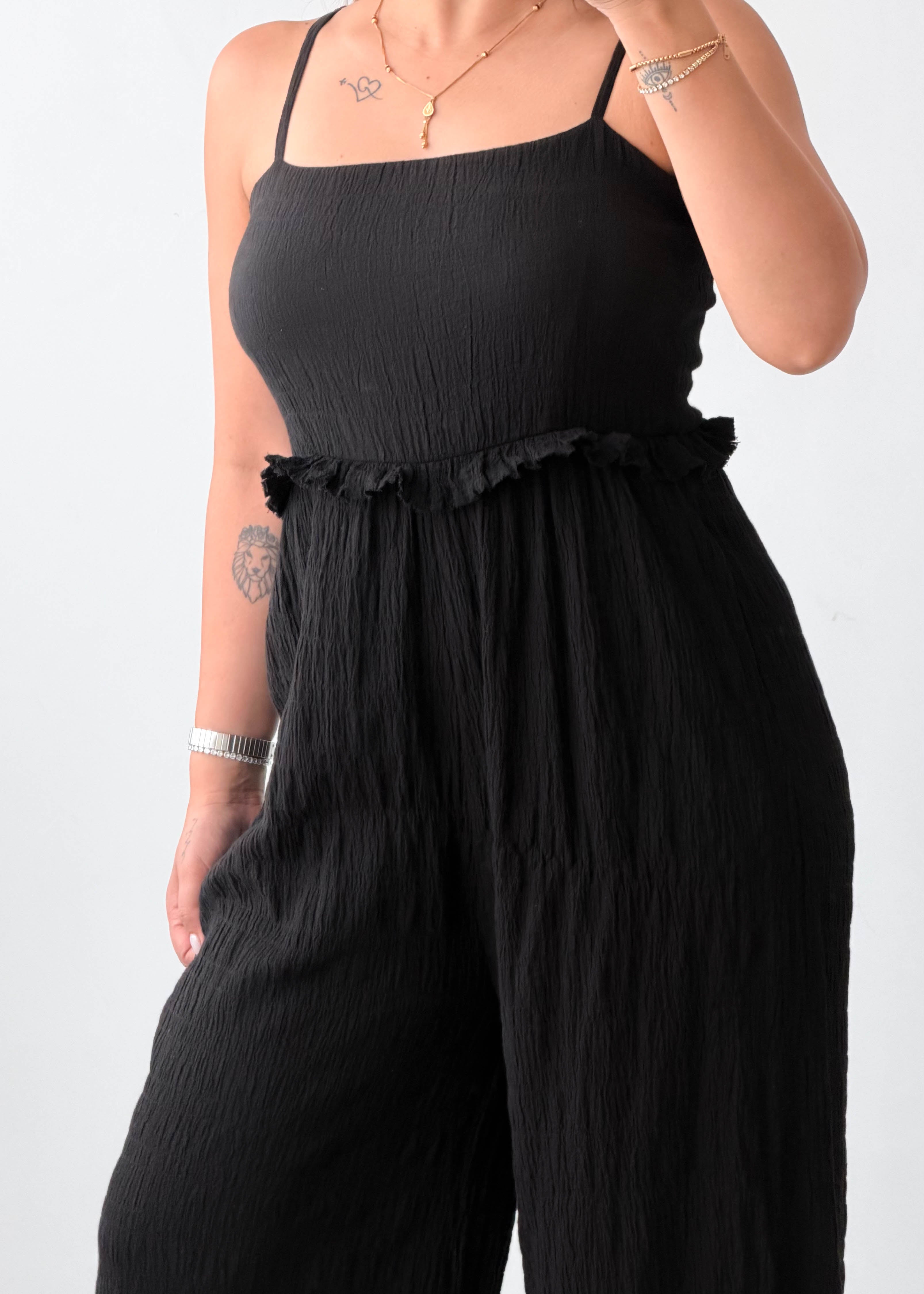 Size S-M Black Textured Wide-Leg Jumpsuit