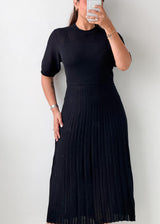 Size L-XL Black Pleated Midi Dress