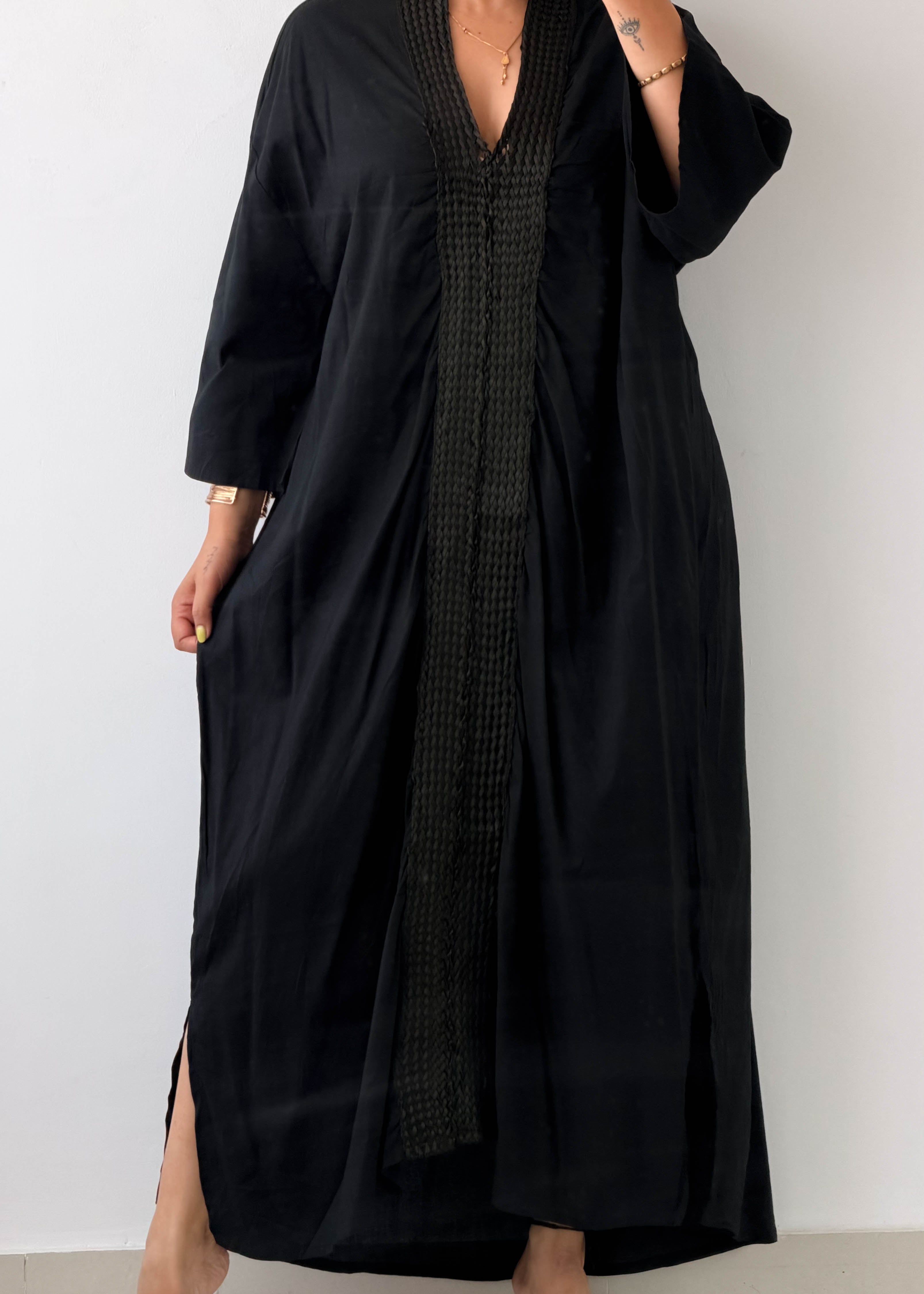 Size M-XL Black Embroidered Kaftan Dress