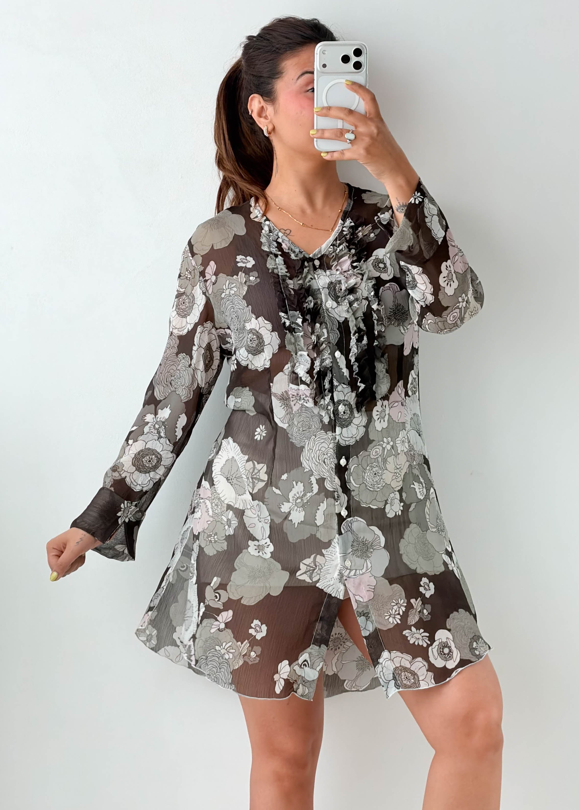 Size M-L Grey Floral Sheer Tunic Top