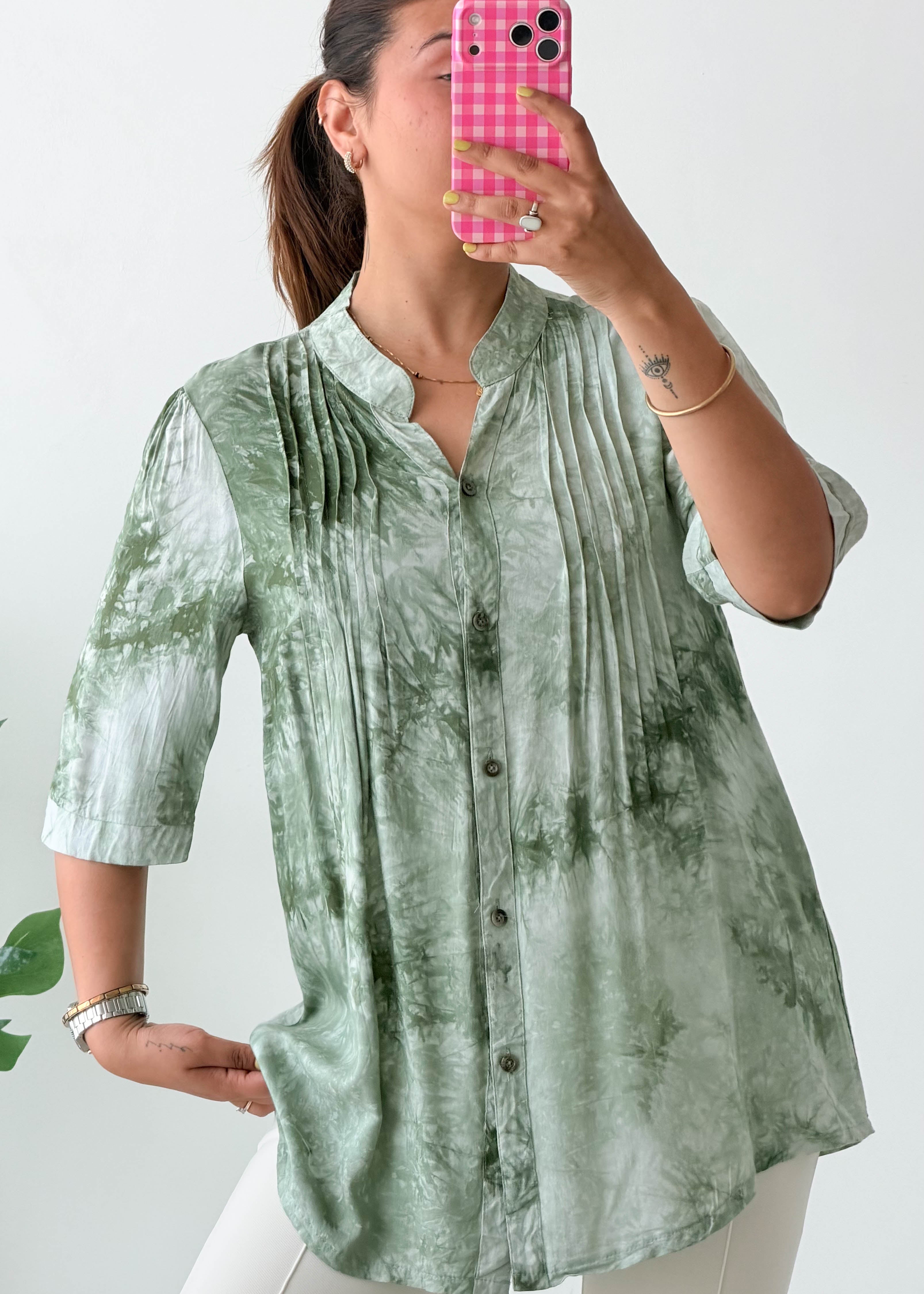 Size S-M Sage Green Tie-Dye Pleated Shirt