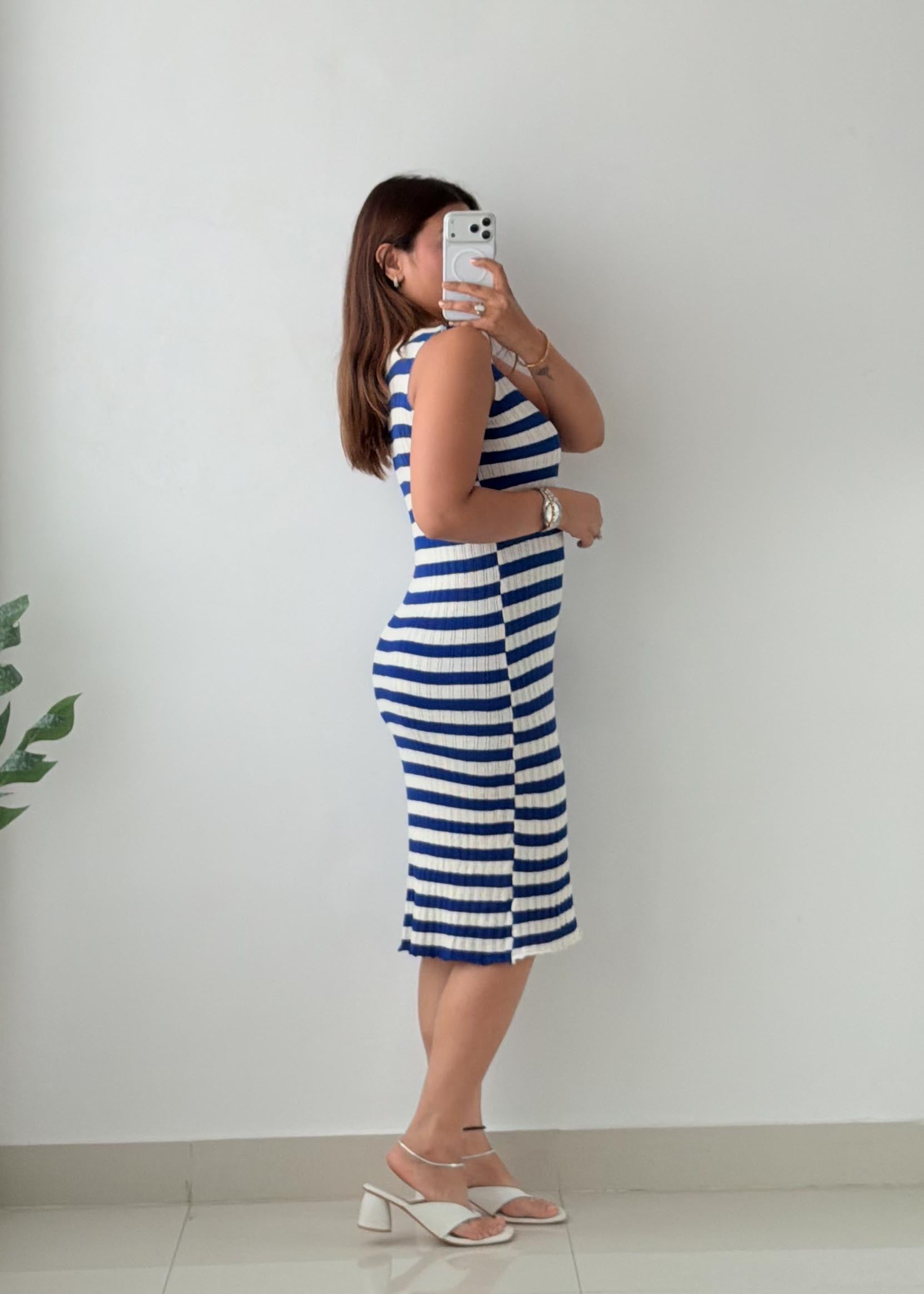 Size M-L Blue Stripe Ribbed Midi Dress