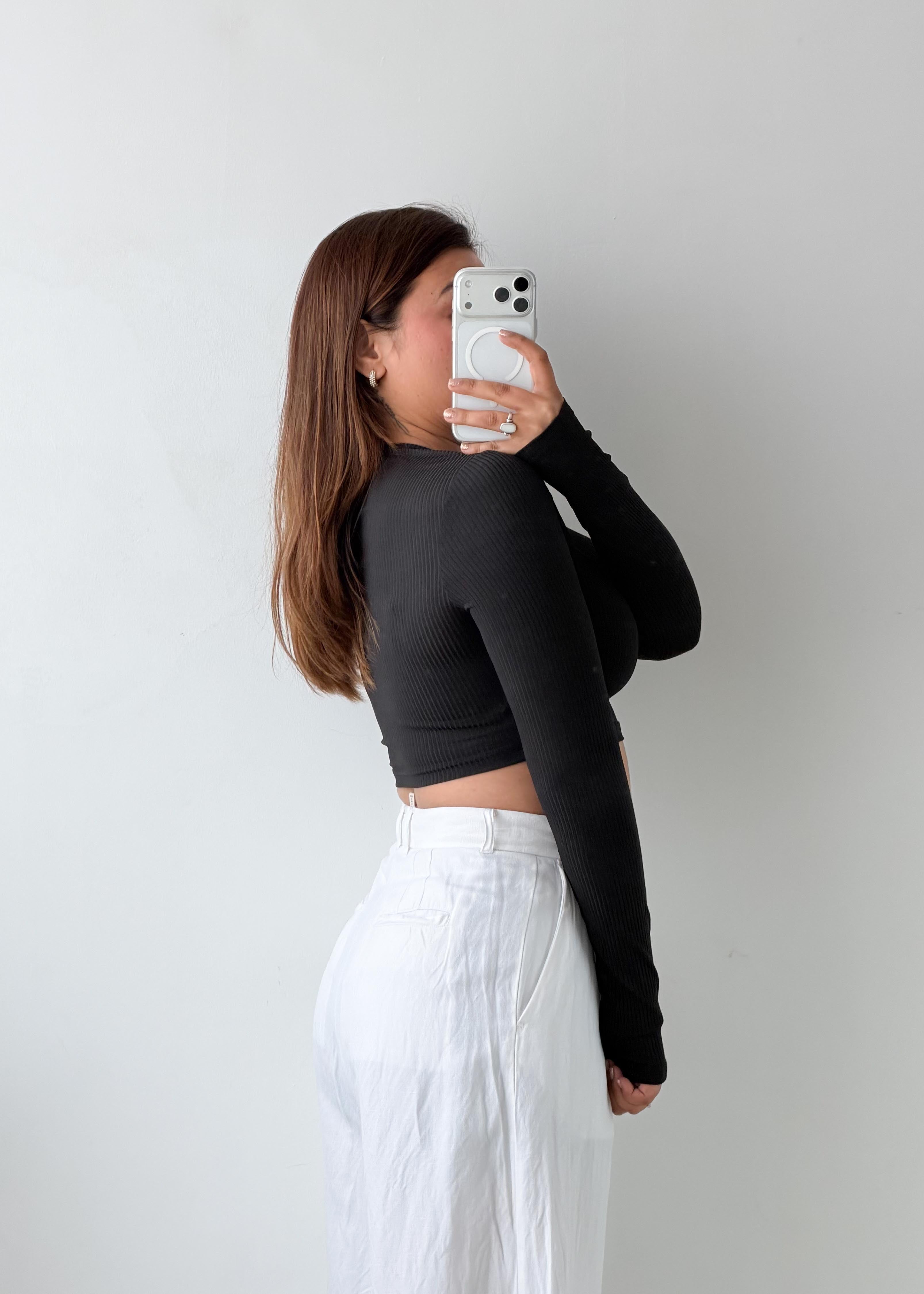 Size XS-S Black Cutout Crop Top
