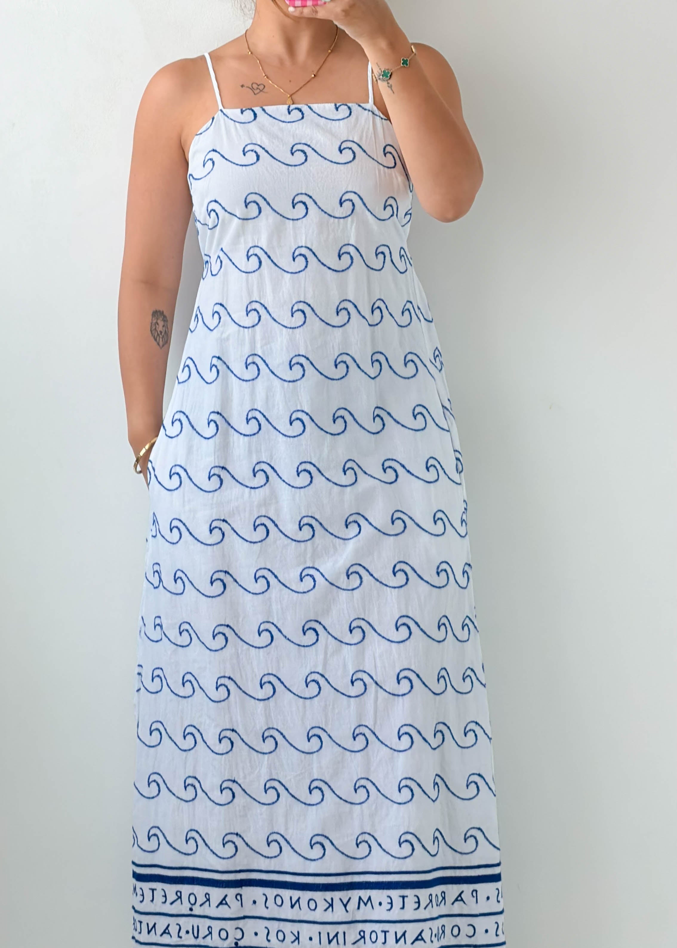 Size S-M White Wave Print Maxi Dress