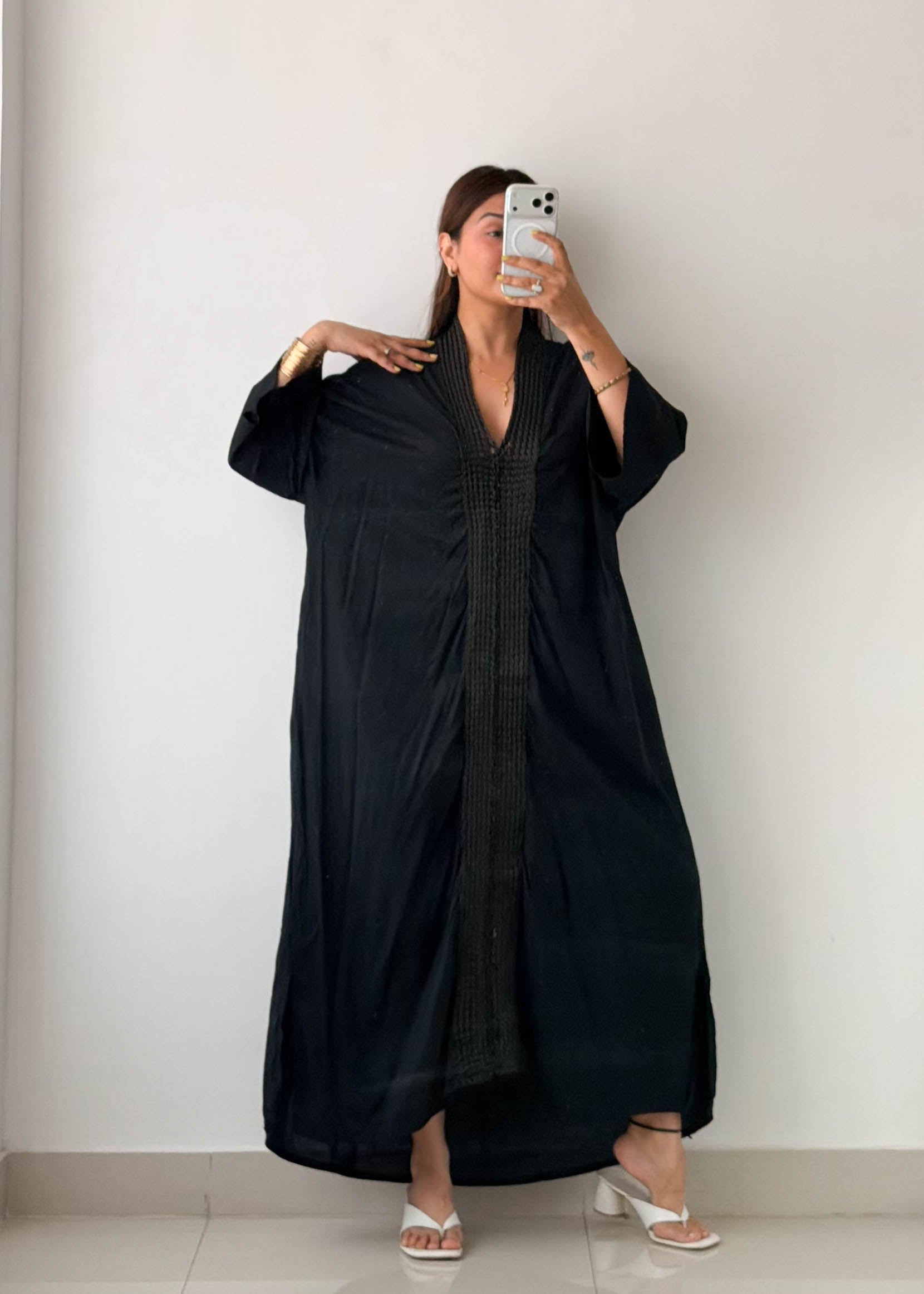 Size M-XL Black Embroidered Kaftan Dress