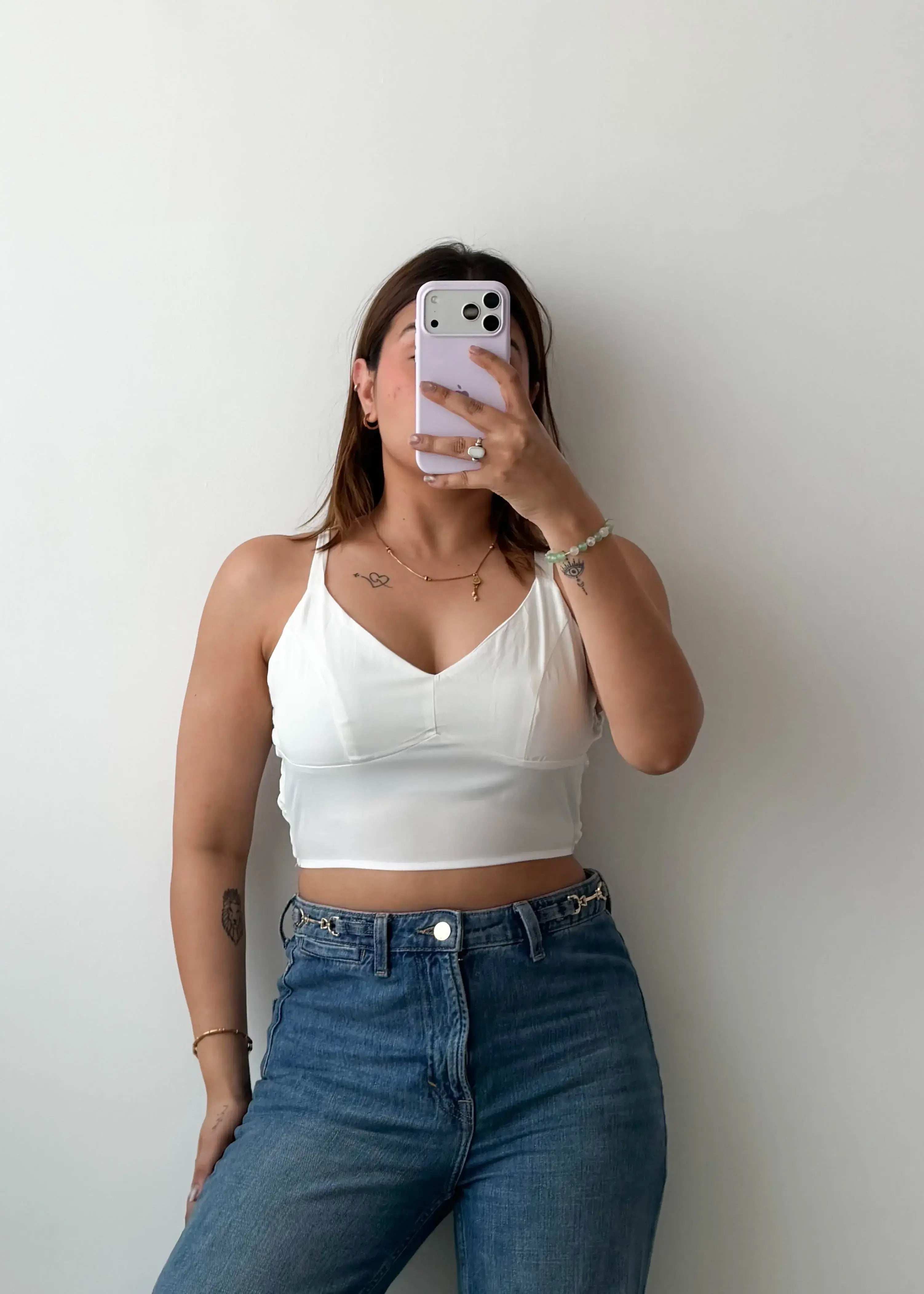 Size M White Basic Crop Top