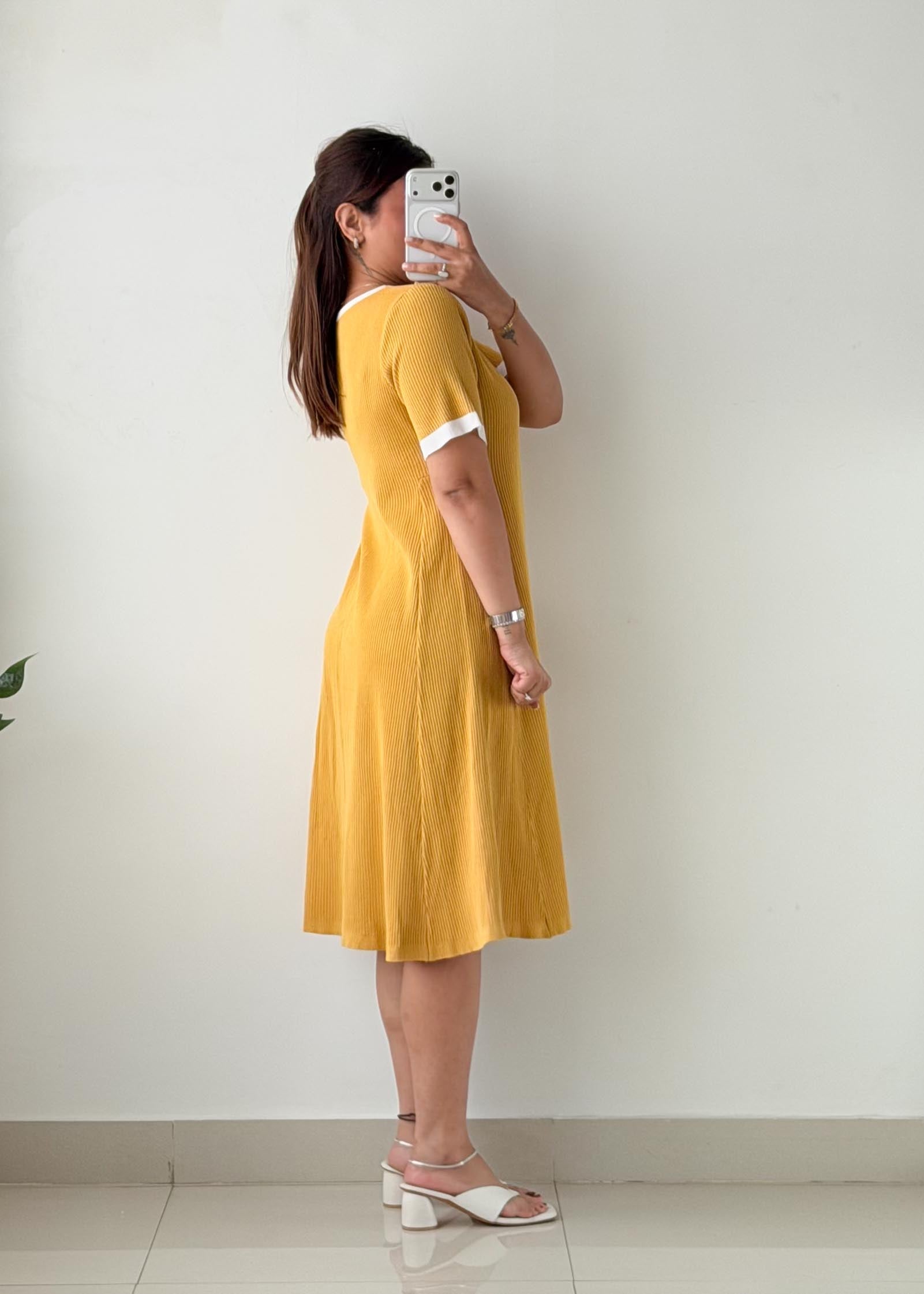 Size M-L Mustard Yellow Ribbed Midi Dress