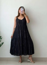 Size S-M, Black Pleated Midi Dress