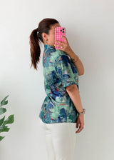 Size M-L Blue Oriental Frog Button Shirt