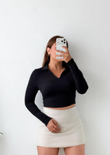 Size S-M Black V-Neck Crop Top