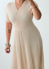 Size S-M Beige Ribbed Pleated Midi Dress