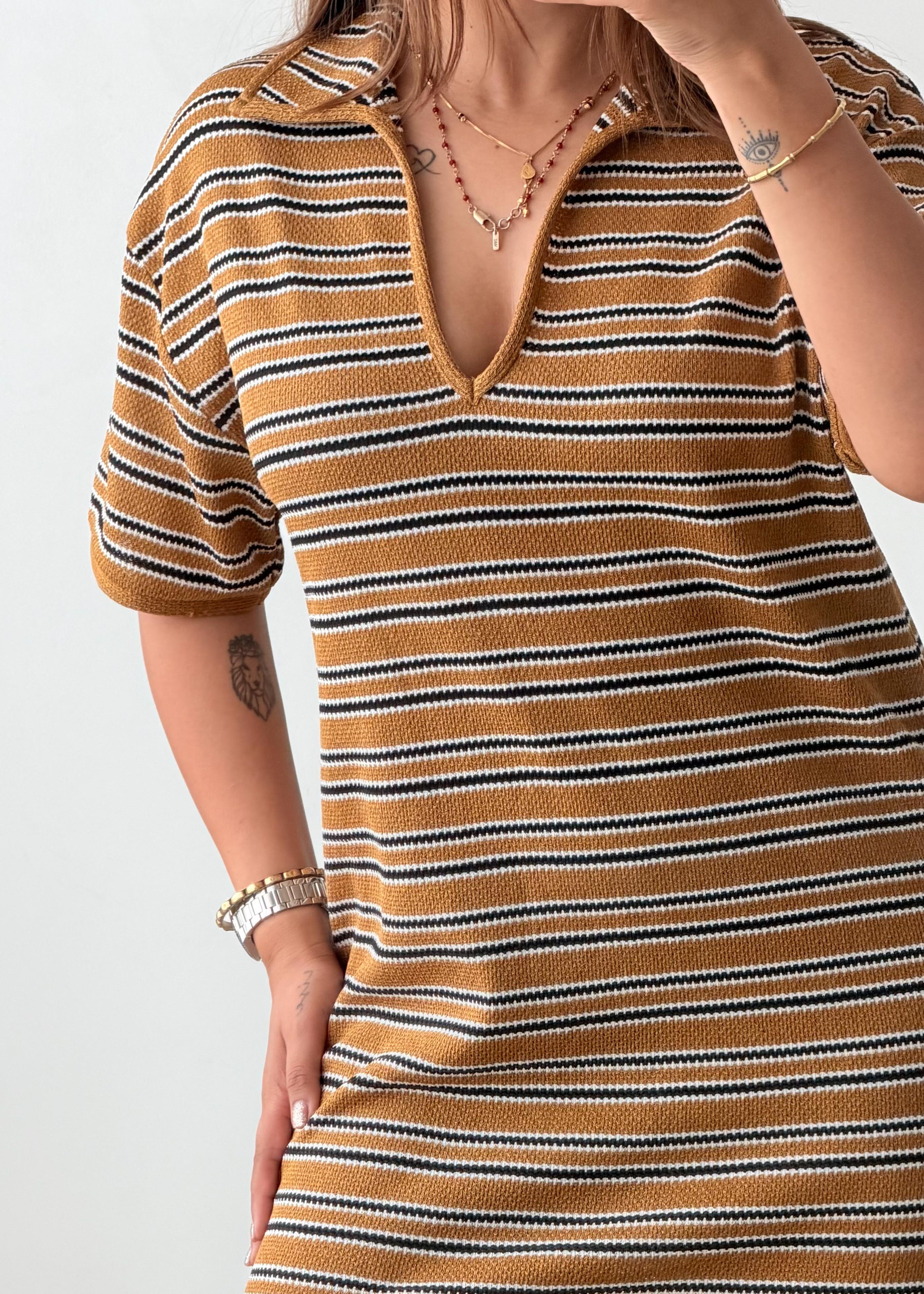 Size M-L Brown Stripe Collared Knit Maxi Dress