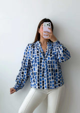 Size S-M / L-XL Blue Abstract Print Shirt