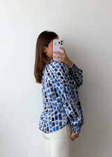 Size S-M / L-XL Blue Abstract Print Shirt
