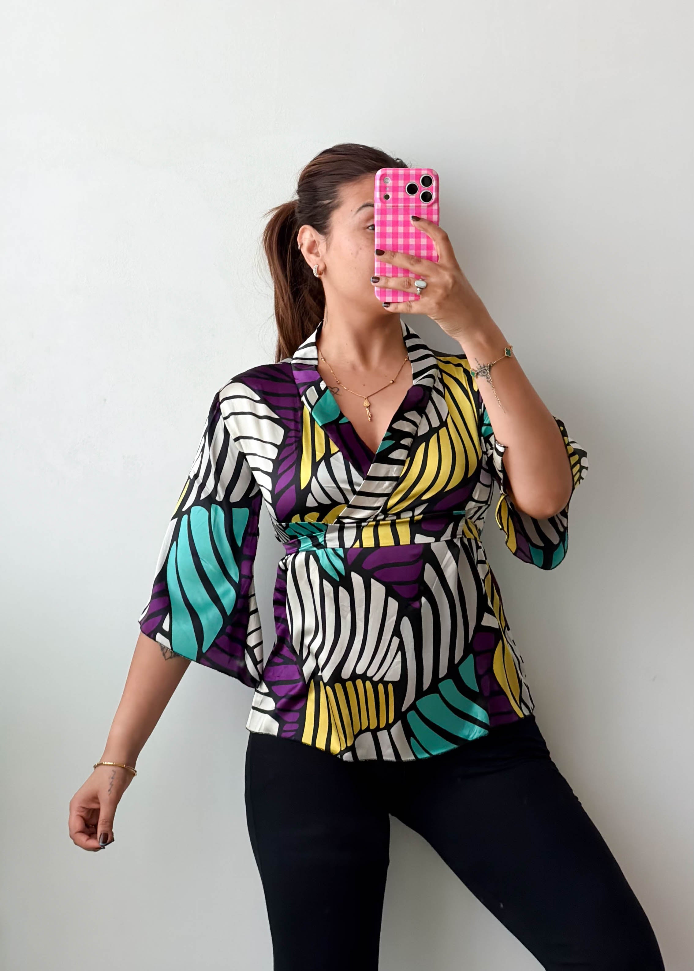 Size S-M Multicolor Geometric Wrap Top
