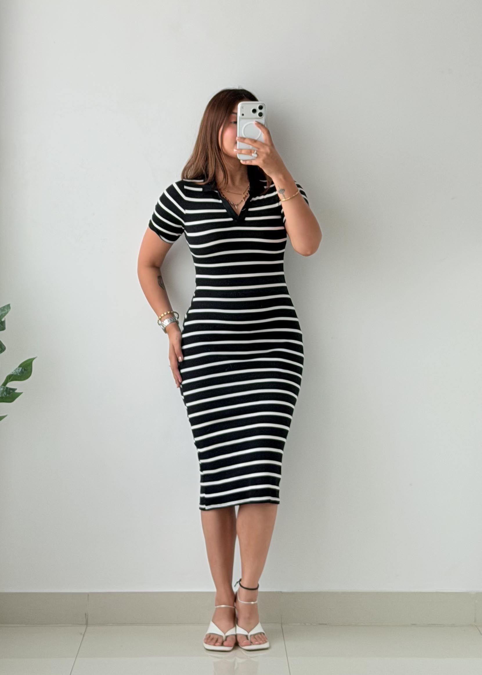 Size XS-S Black & White Striped Ribbed Knit Midi Dress