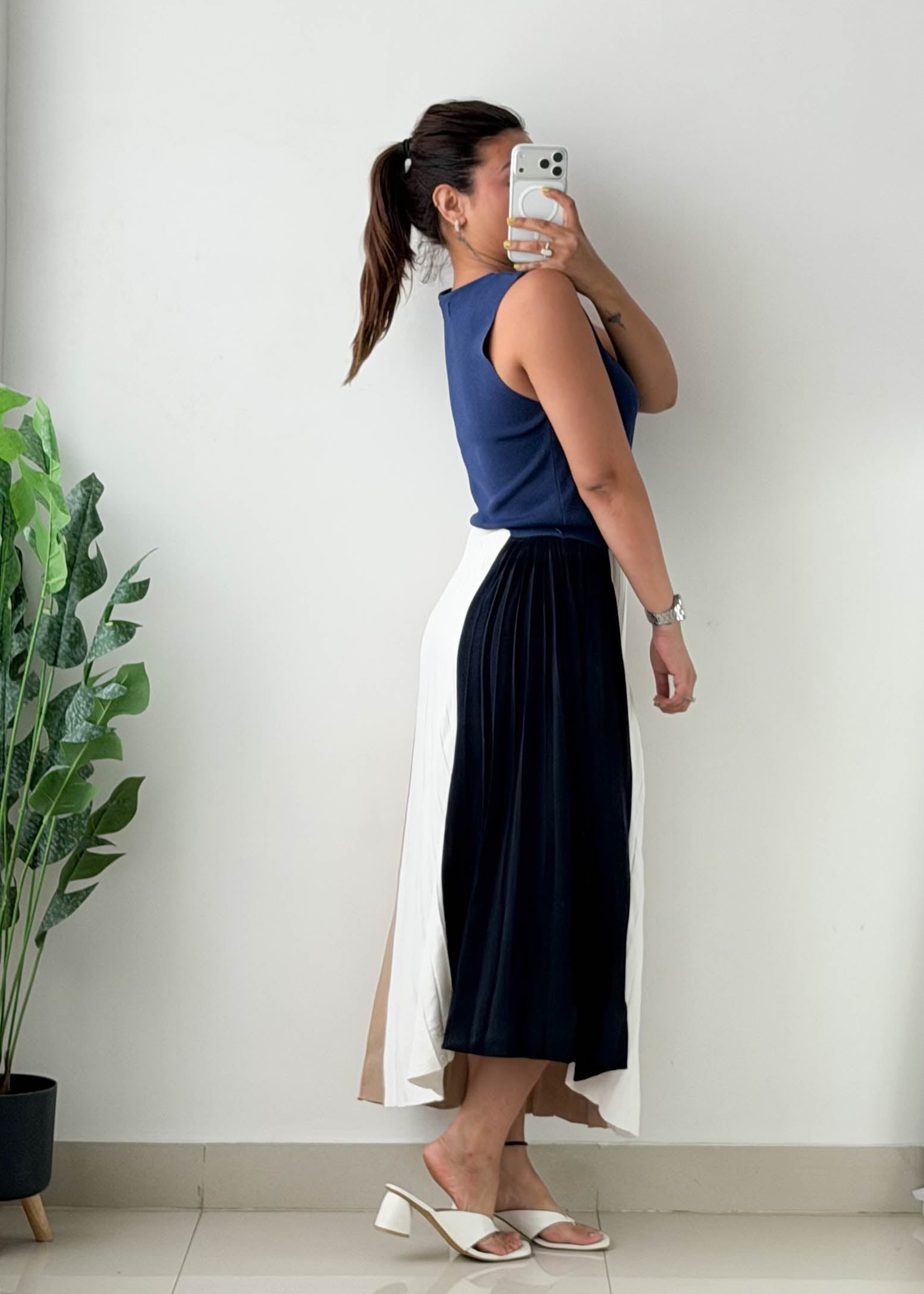S-M Navy Color Block Pleated Maxi Dress