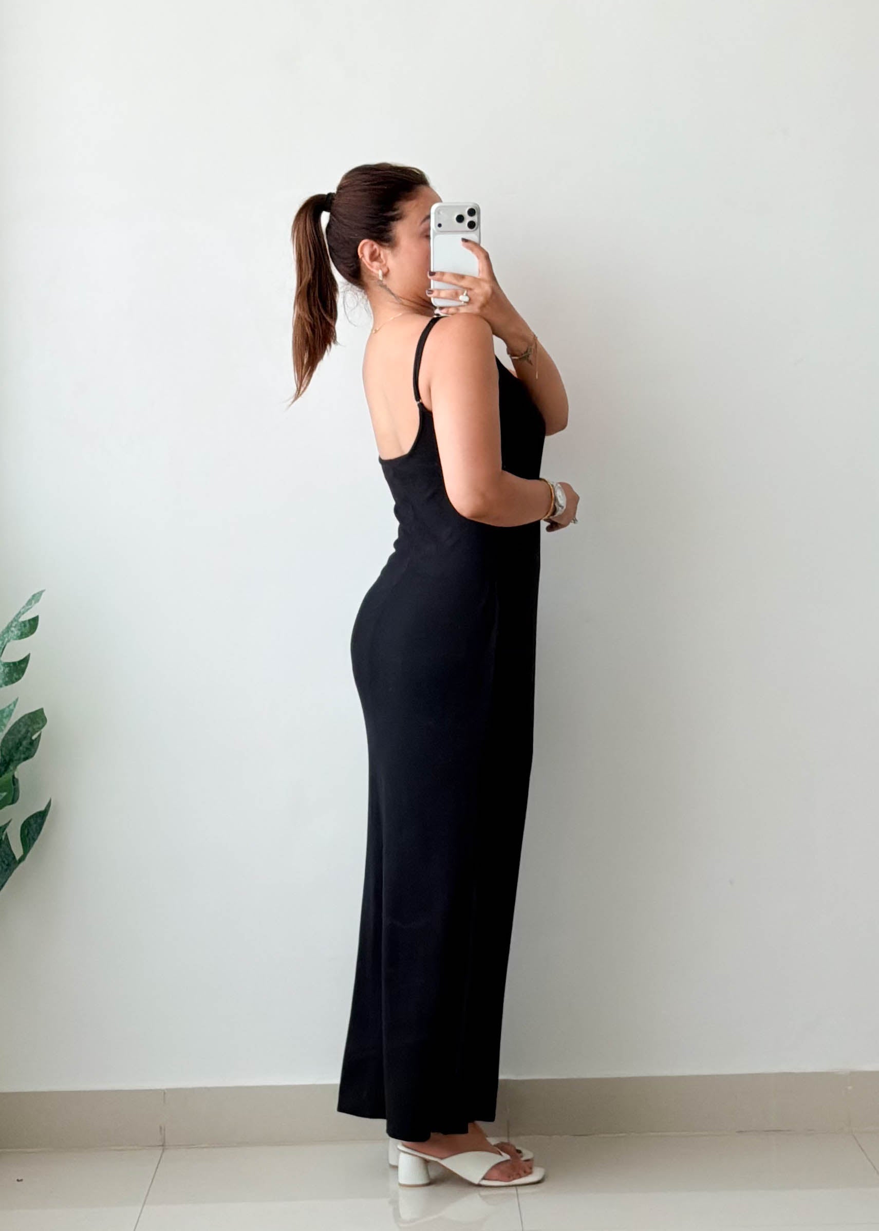Size M-L Black Square Neck Maxi Dress