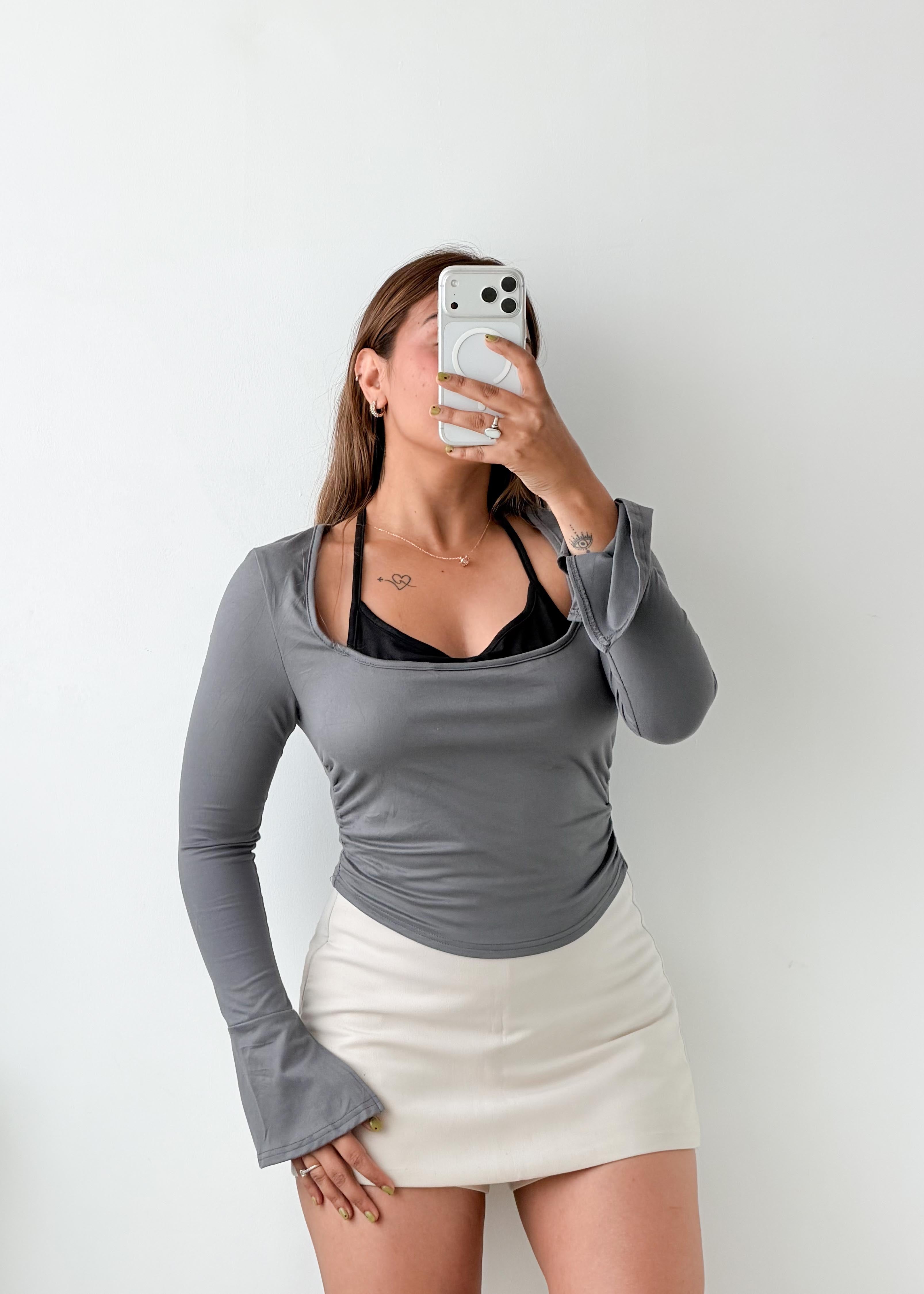 Size M-L Grey Layered Neck Top