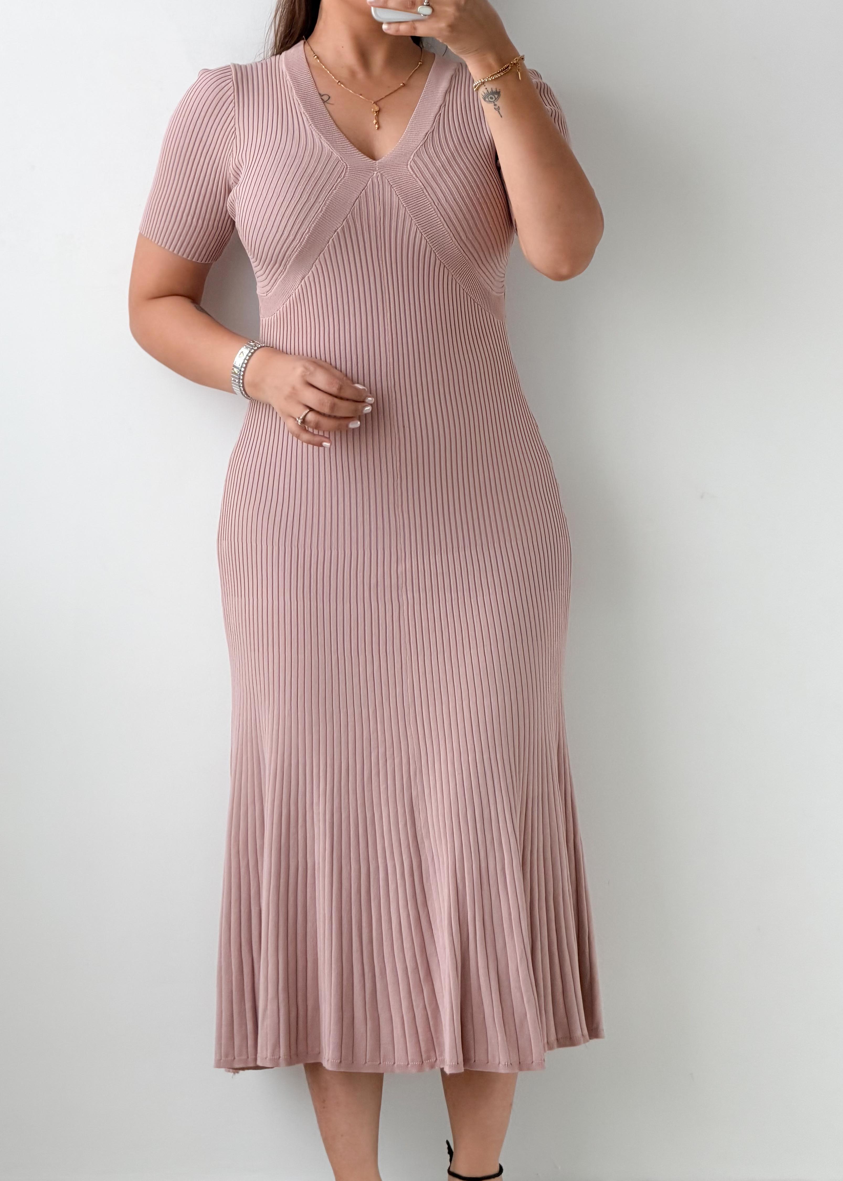 Size S-M Dusty Pink Ribbed Midi Dress